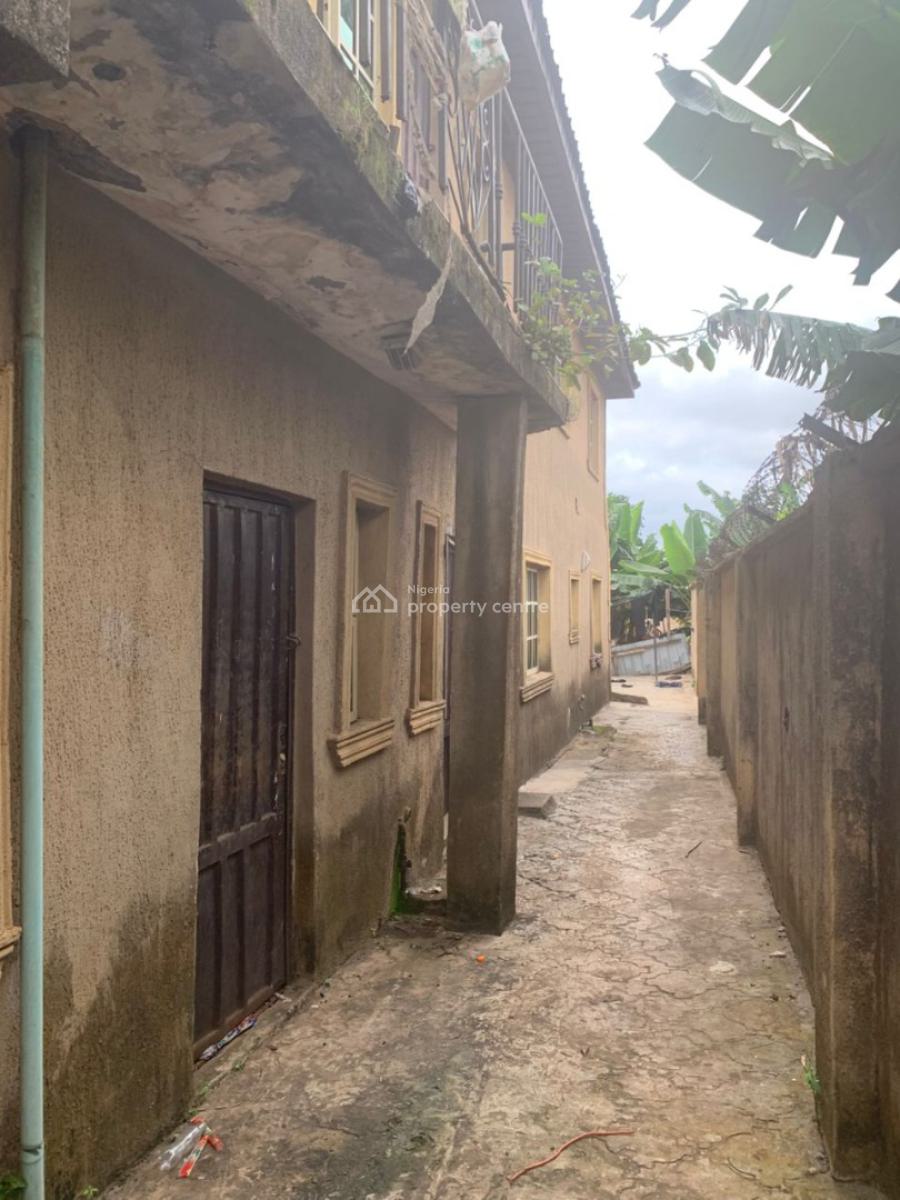 4nos of 3 Bedroom Flats with 4nos of Shops on Full Plot of Land, Muphin Estate Otta, Otta, Ado-odo/ota, Ogun, Block of Flats for Sale