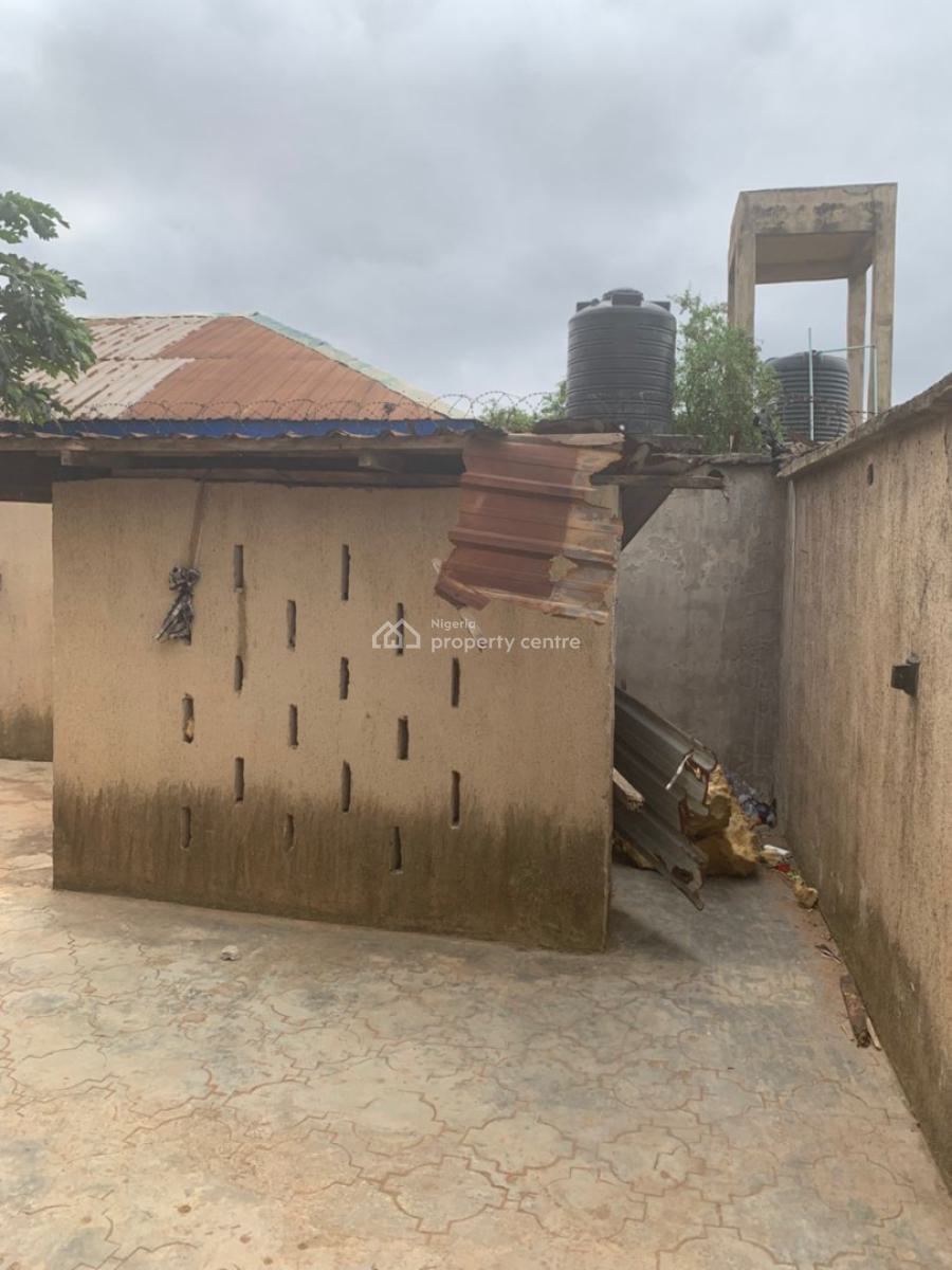 4nos of 3 Bedroom Flats with 4nos of Shops on Full Plot of Land, Muphin Estate Otta, Otta, Ado-odo/ota, Ogun, Block of Flats for Sale