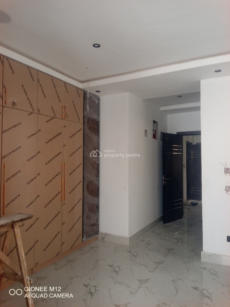 5bed Room Semi Detached Duplex in Gra, Ikeja Gra, Ikeja, Lagos, Semi-detached Duplex for Sale