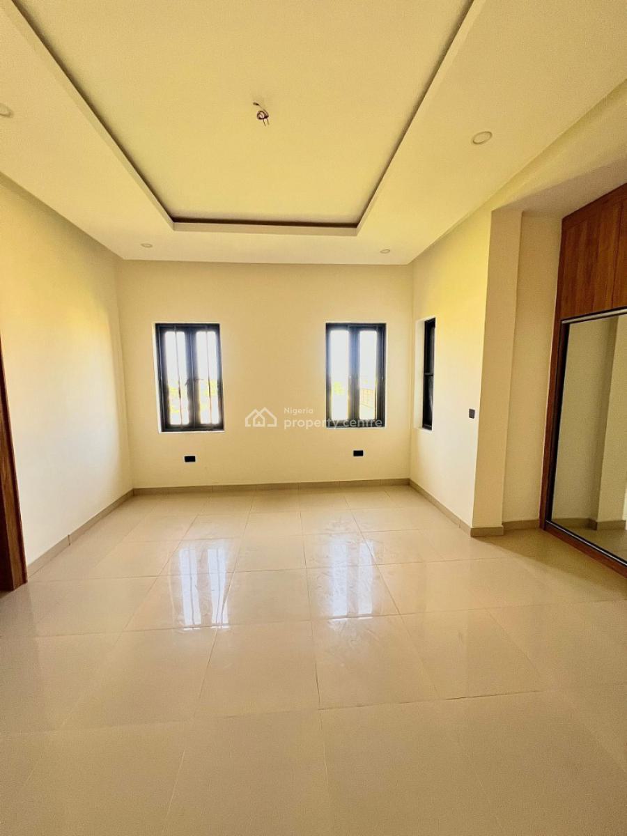 2 Bedroom Luxury Penthouse and Bq, Elevator, Lekki Phase 1, Lekki, Lagos, Flat / Apartment for Rent