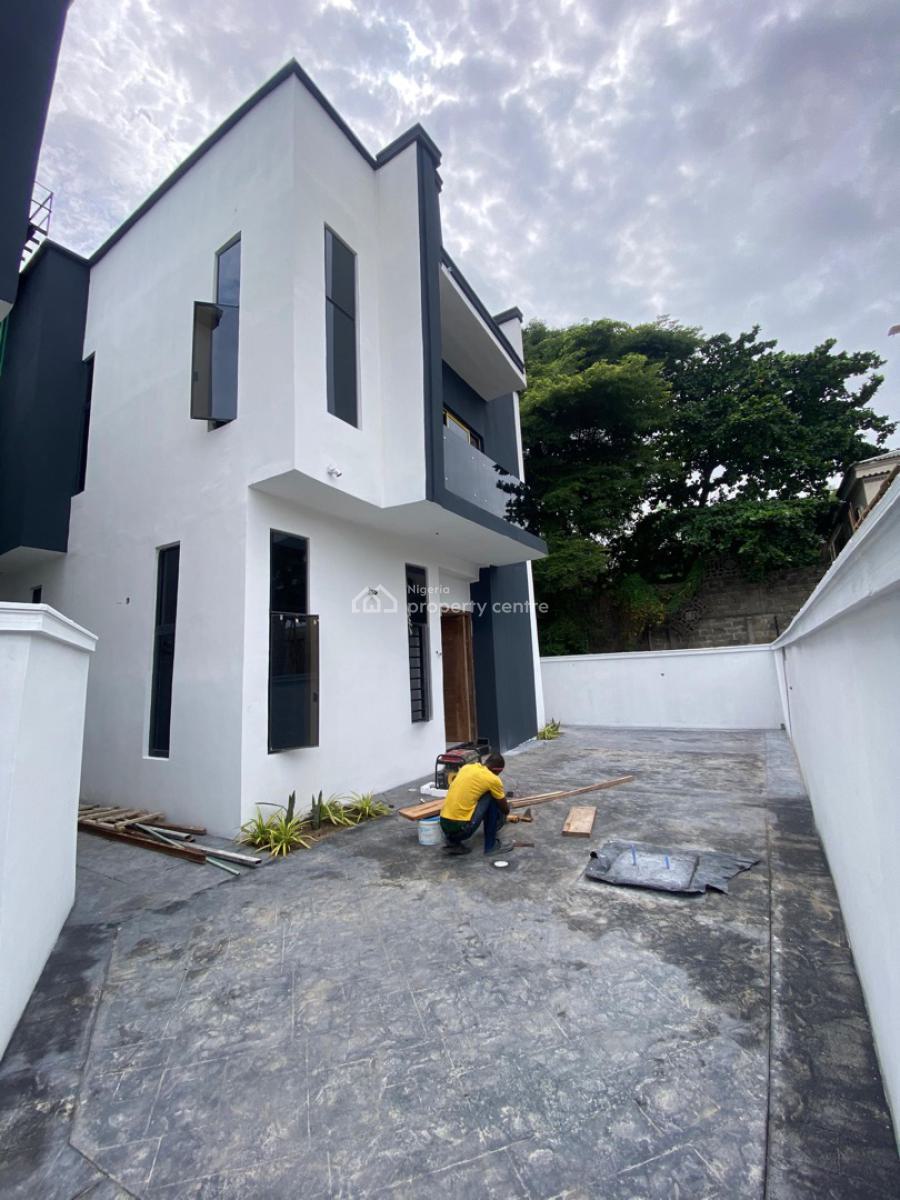 5 Bedroom Fully Detached Duplex with a Room Bq, Daffodils Estate, Second Toll Gate, Lekki, Lagos, Detached Duplex for Sale