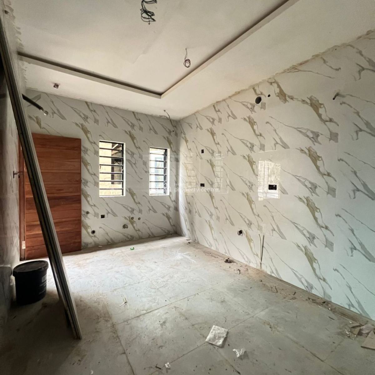 3 Bedrooms Apartment, Lekki Phase 1, Lekki, Lagos, Flat / Apartment for Sale