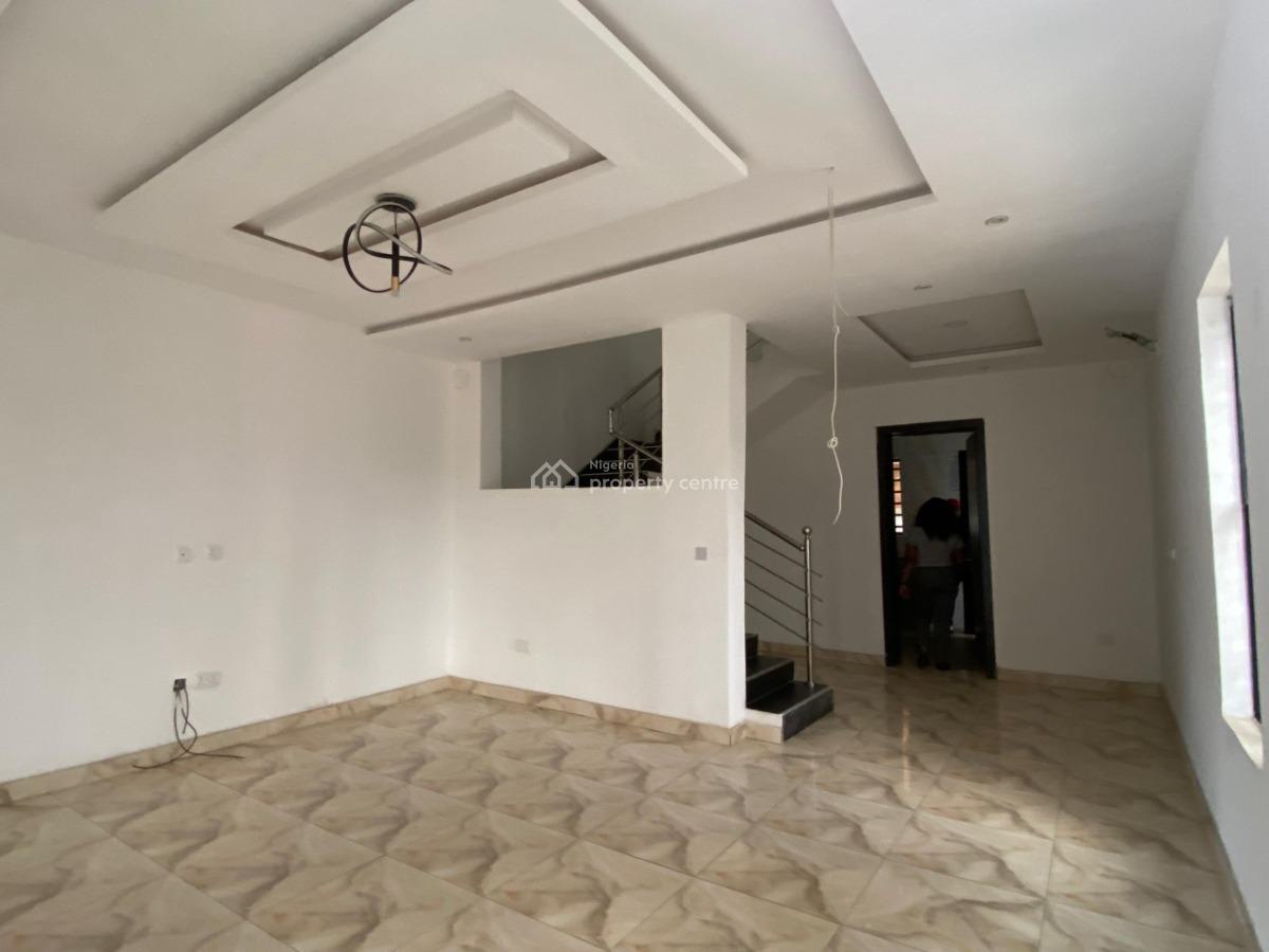 4 Bedrooms Terrace Duplex with Bq, Sangotedo, Ajah, Lagos, Terraced Duplex for Sale