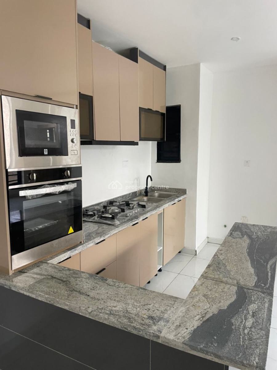 Stunning  and Well Structured 2 Bedroom Apartment, Lekki, Lagos, Block of Flats for Sale