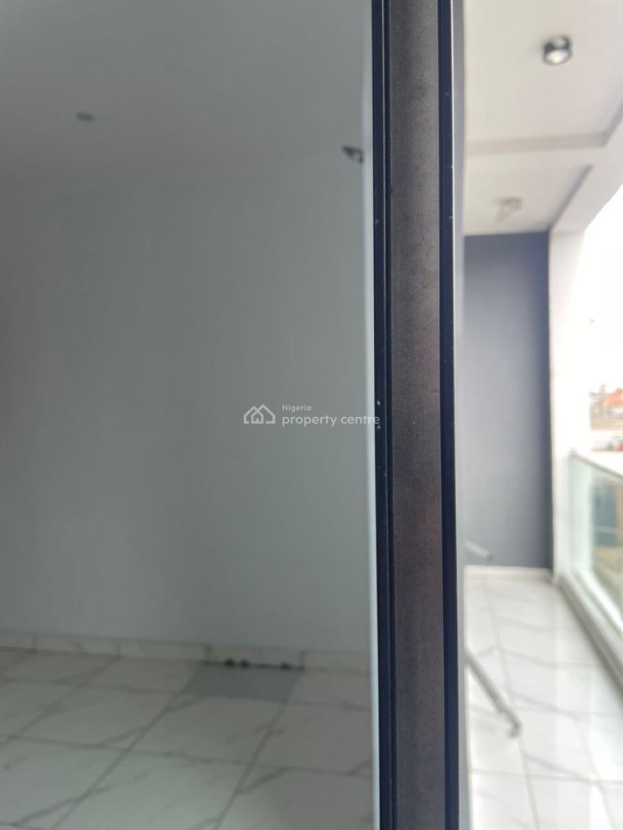 Stunning  and Well Structured 2 Bedroom Apartment, Lekki, Lagos, Block of Flats for Sale