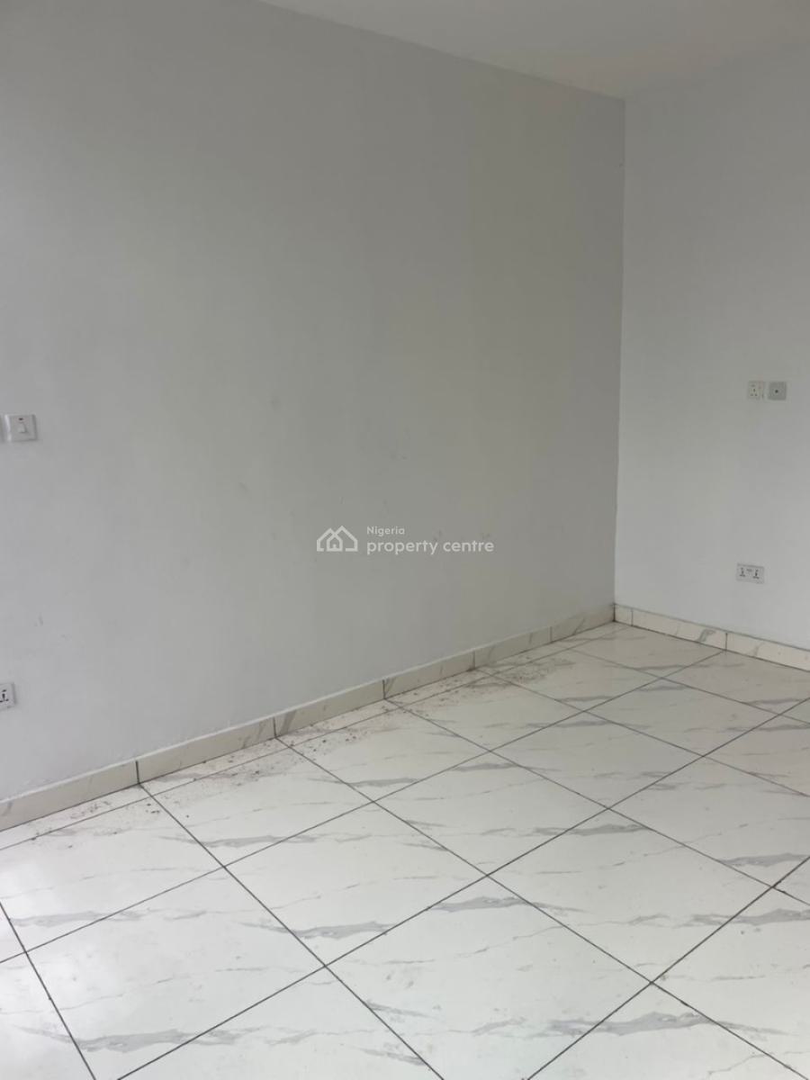Stunning  and Well Structured 2 Bedroom Apartment, Lekki, Lagos, Block of Flats for Sale