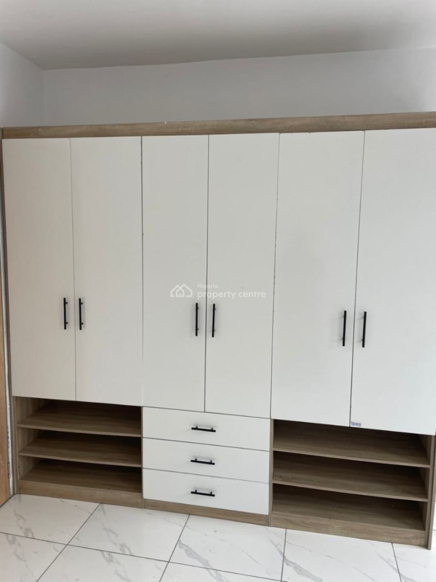 Stunning  and Well Structured 2 Bedroom Apartment, Lekki, Lagos, Block of Flats for Sale