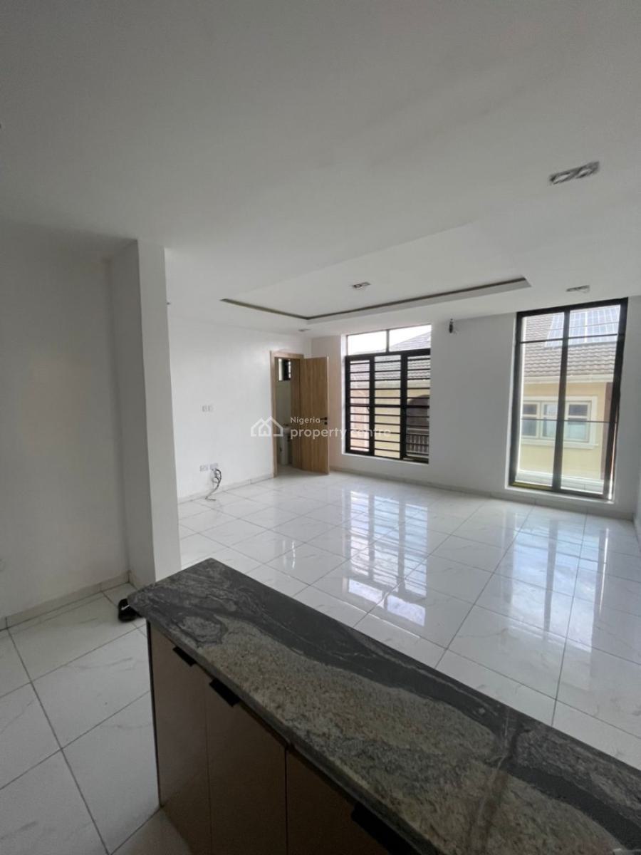 Stunning  and Well Structured 2 Bedroom Apartment, Lekki, Lagos, Block of Flats for Sale