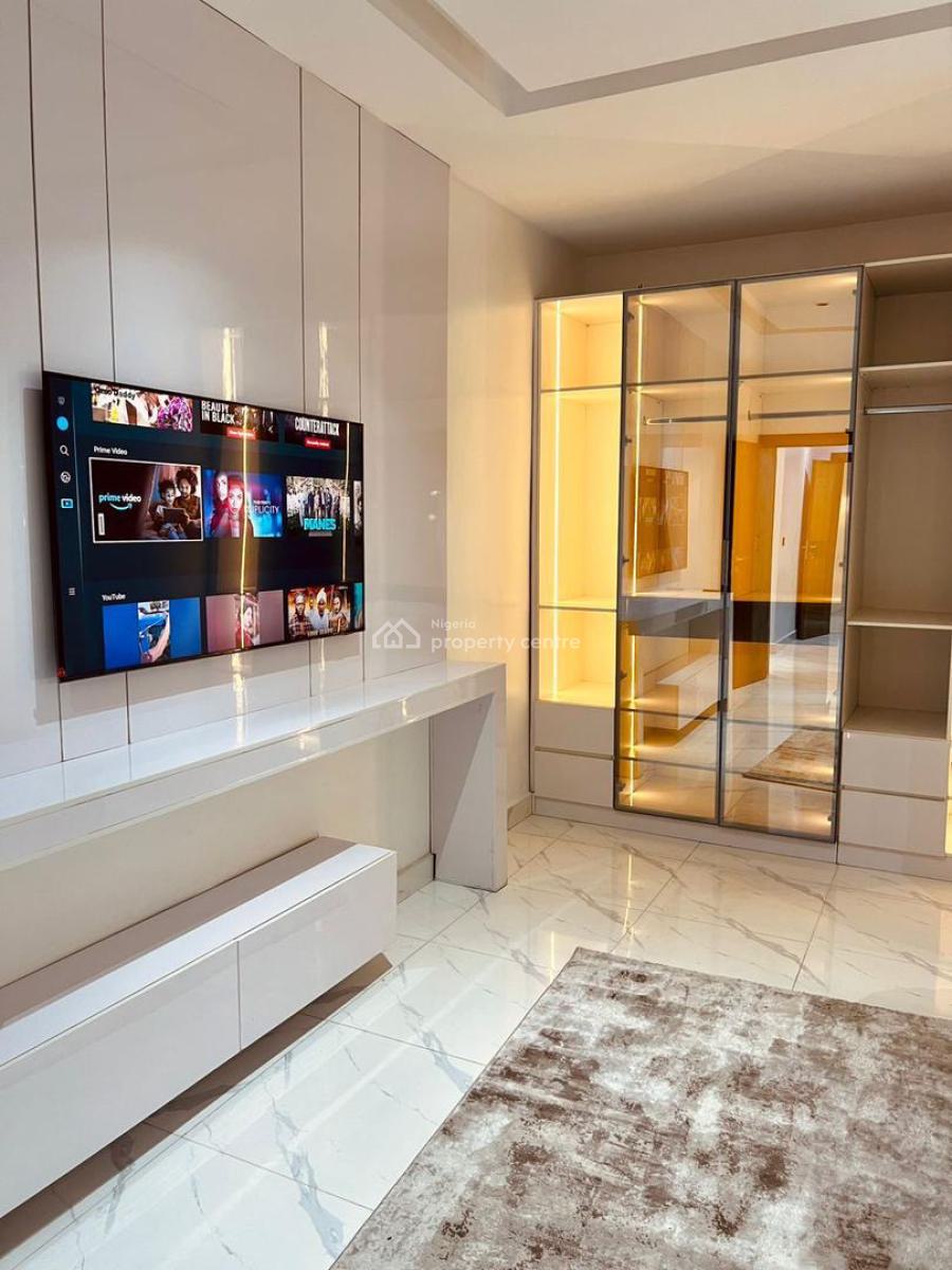 Luxury 3-bedroom Apartment, Freedom Way, Lekki Phase 1, Lekki, Lagos, Flat / Apartment Short Let