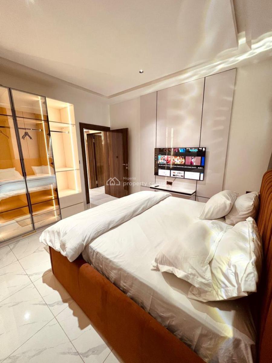 Luxury 3-bedroom Apartment, Freedom Way, Lekki Phase 1, Lekki, Lagos, Flat / Apartment Short Let