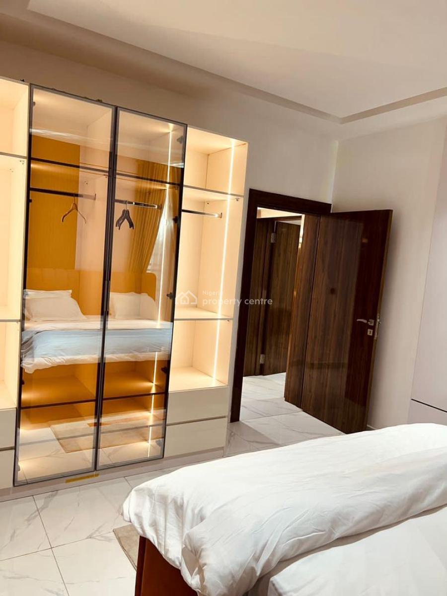 Luxury 3-bedroom Apartment, Freedom Way, Lekki Phase 1, Lekki, Lagos, Flat / Apartment Short Let