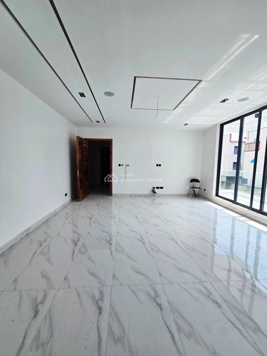 Charming  2 Bedroom Apartment with Pool, Gym & Elevator., Lekki Phase 1, Lekki, Lagos, Block of Flats for Sale