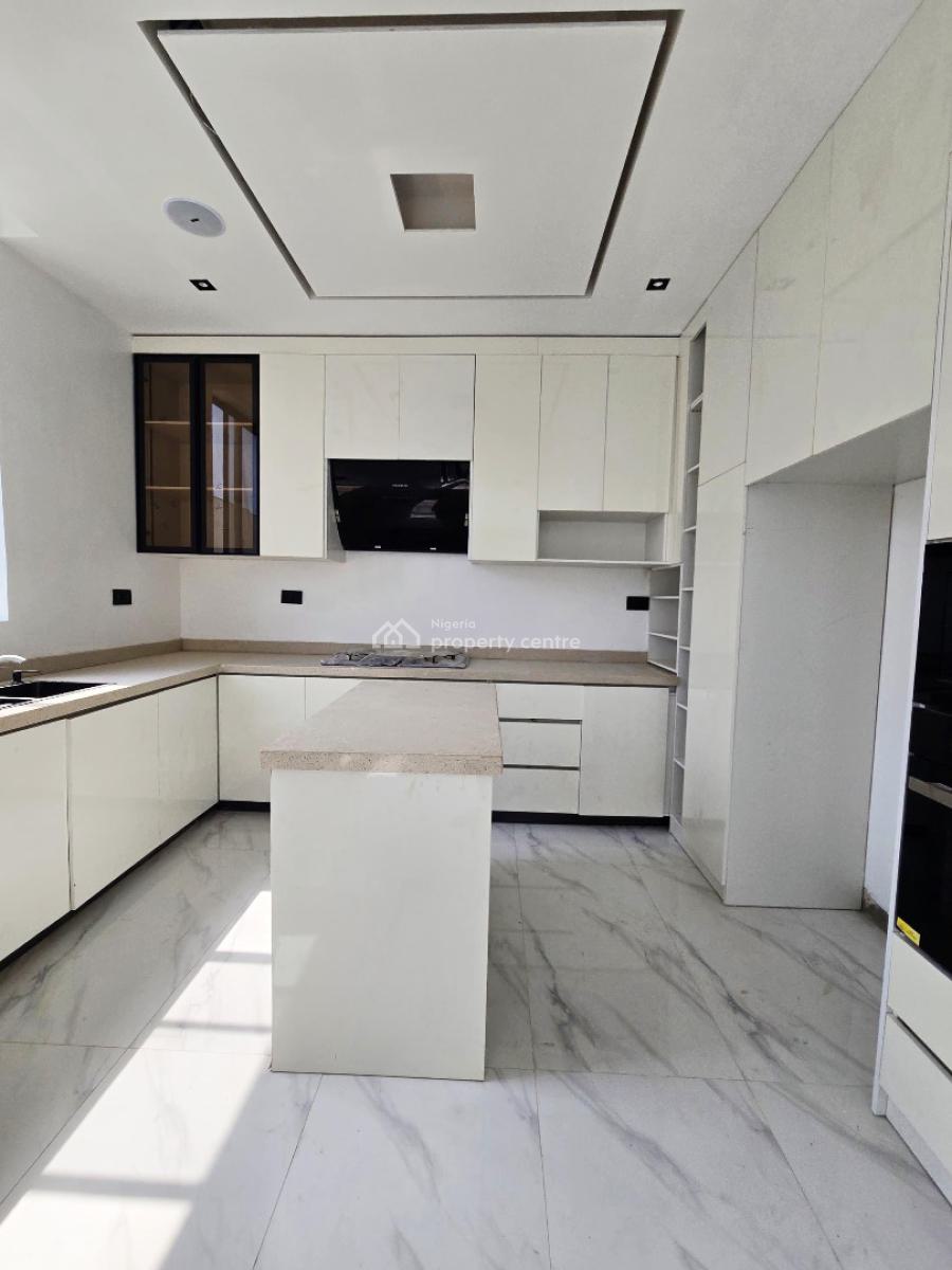 Charming  2 Bedroom Apartment with Pool, Gym & Elevator., Lekki Phase 1, Lekki, Lagos, Block of Flats for Sale