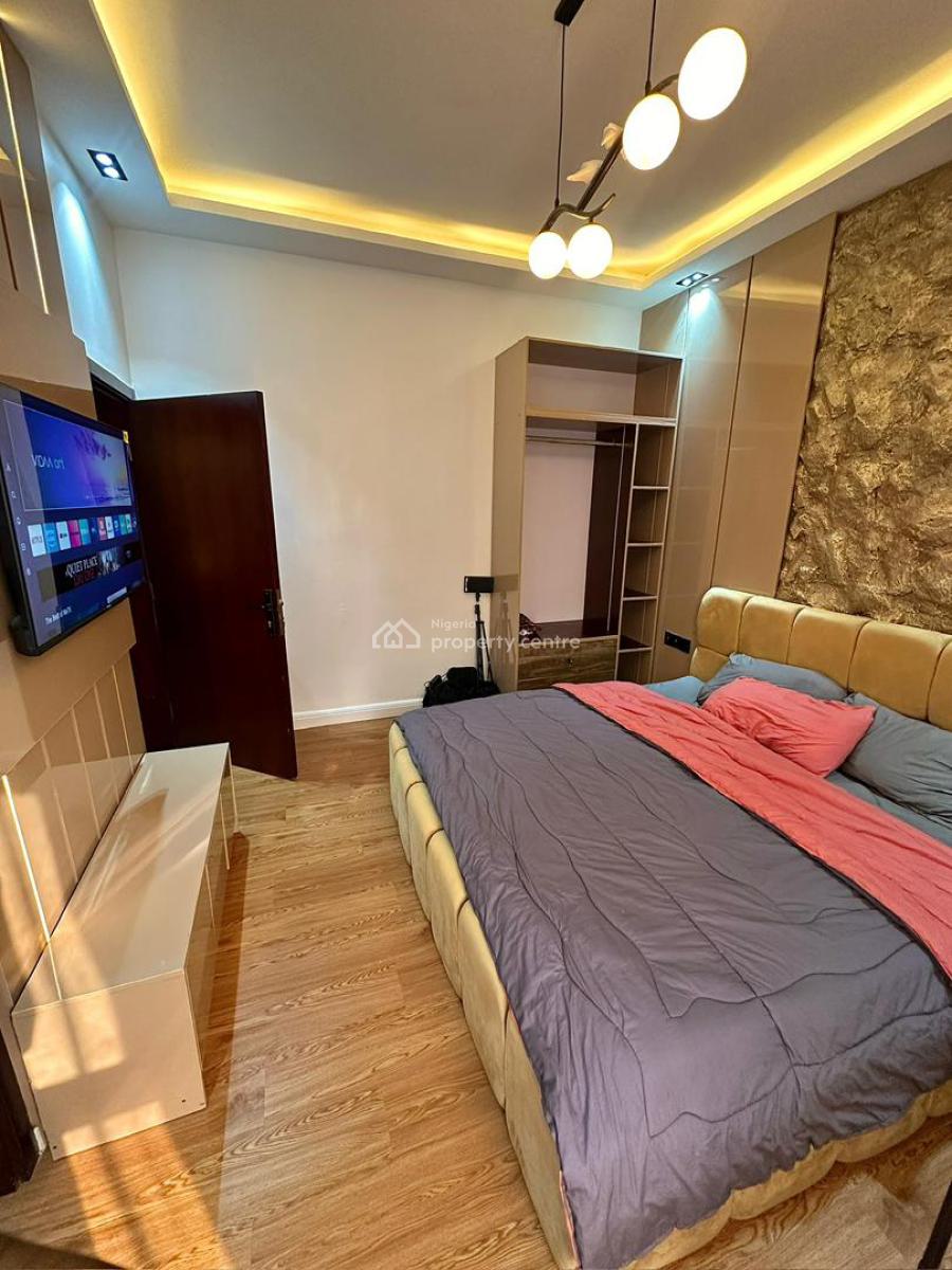 Cozy 3bedroom with Ps5, Cadogan Estate,osapa London ., Lekki, Lagos, Flat / Apartment Short Let