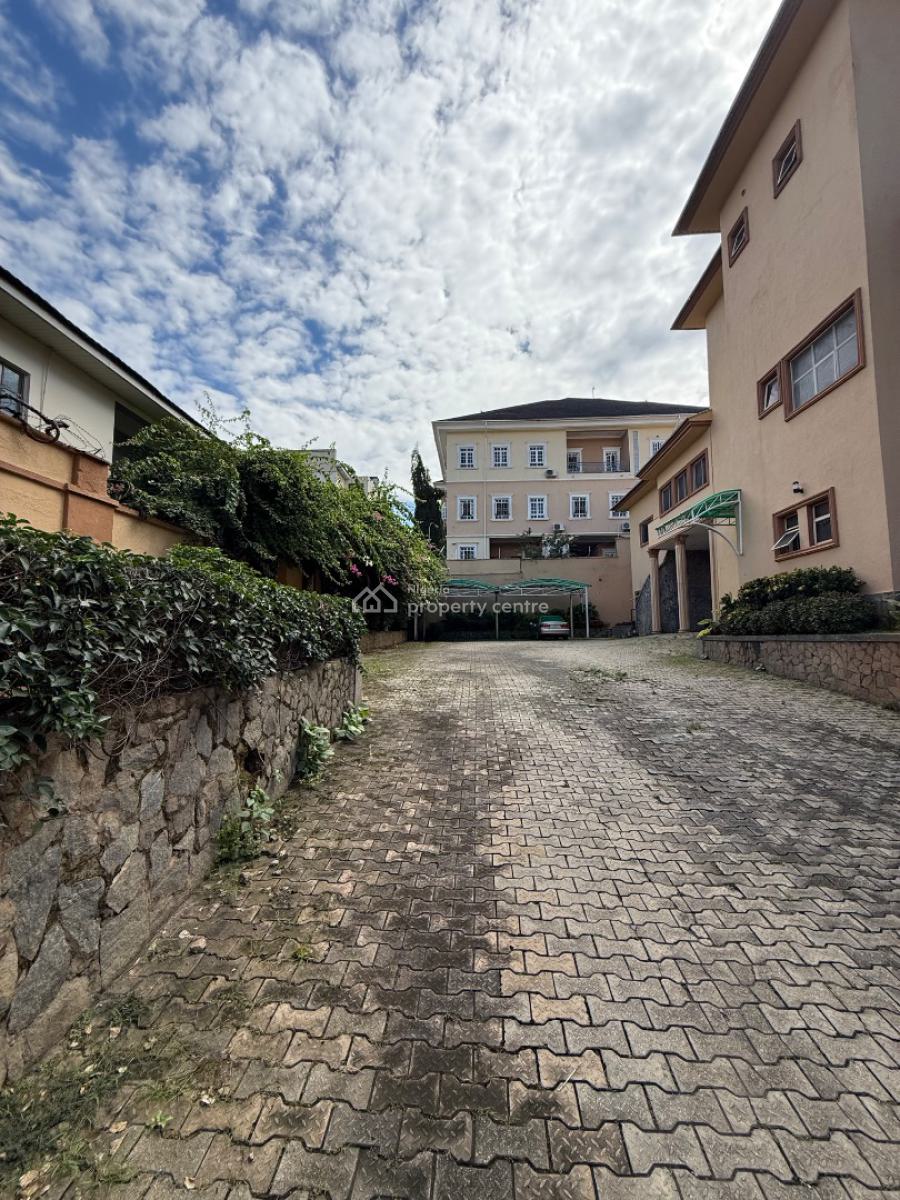 Luxurious 7 Bedroom Mansion with 3 Bedroom Guest Chalet, Maitama District, Abuja, Detached Duplex for Rent