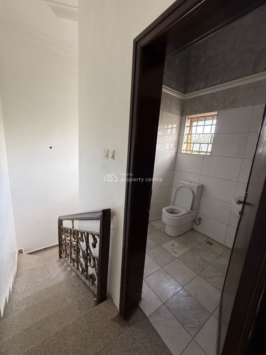 Luxurious 7 Bedroom Mansion with 3 Bedroom Guest Chalet, Maitama District, Abuja, Detached Duplex for Rent