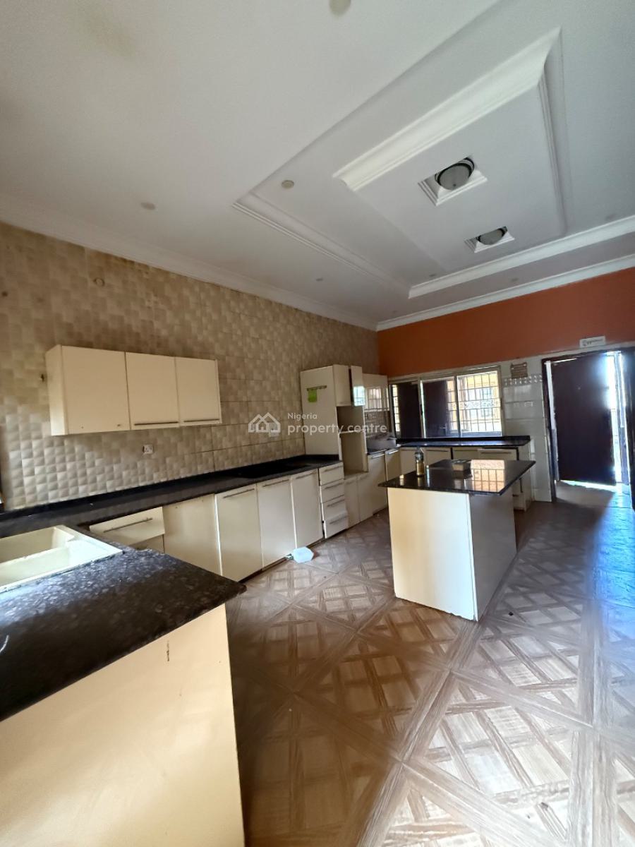 Luxurious 7 Bedroom Mansion with 3 Bedroom Guest Chalet, Maitama District, Abuja, Detached Duplex for Rent