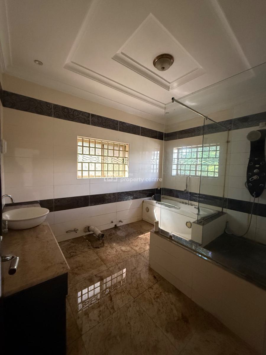 Luxurious 7 Bedroom Mansion with 3 Bedroom Guest Chalet, Maitama District, Abuja, Detached Duplex for Rent