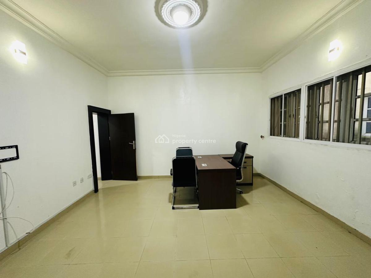 Standard 5 Bedrooms Duplex + 2 Living Rooms +2 Rooms Bq, Maitama District, Abuja, Detached Duplex for Rent