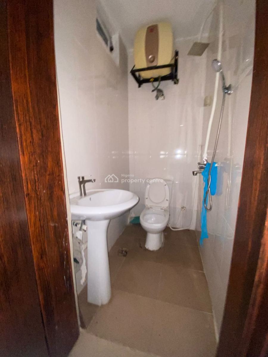 Well Maintained 3 Bedroom Flat, Orchid Place Estate Shasha, Shasha, Alimosho, Lagos, Flat / Apartment for Sale
