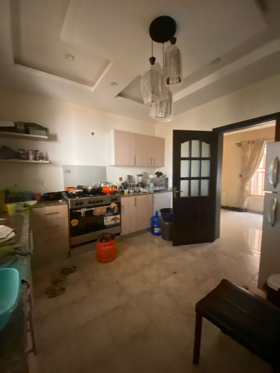 Well Maintained 3 Bedroom Flat, Orchid Place Estate Shasha, Shasha, Alimosho, Lagos, Flat / Apartment for Sale