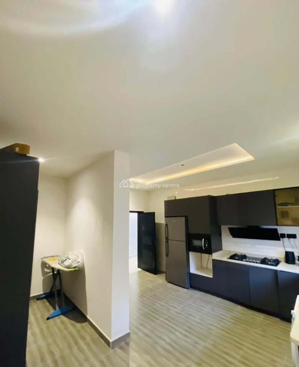 Furnished and Serviced 24/7 Power Supply 2 Bedroom En-suite Flat with, Lekki Phase 1, Lekki, Lagos, Flat / Apartment for Rent