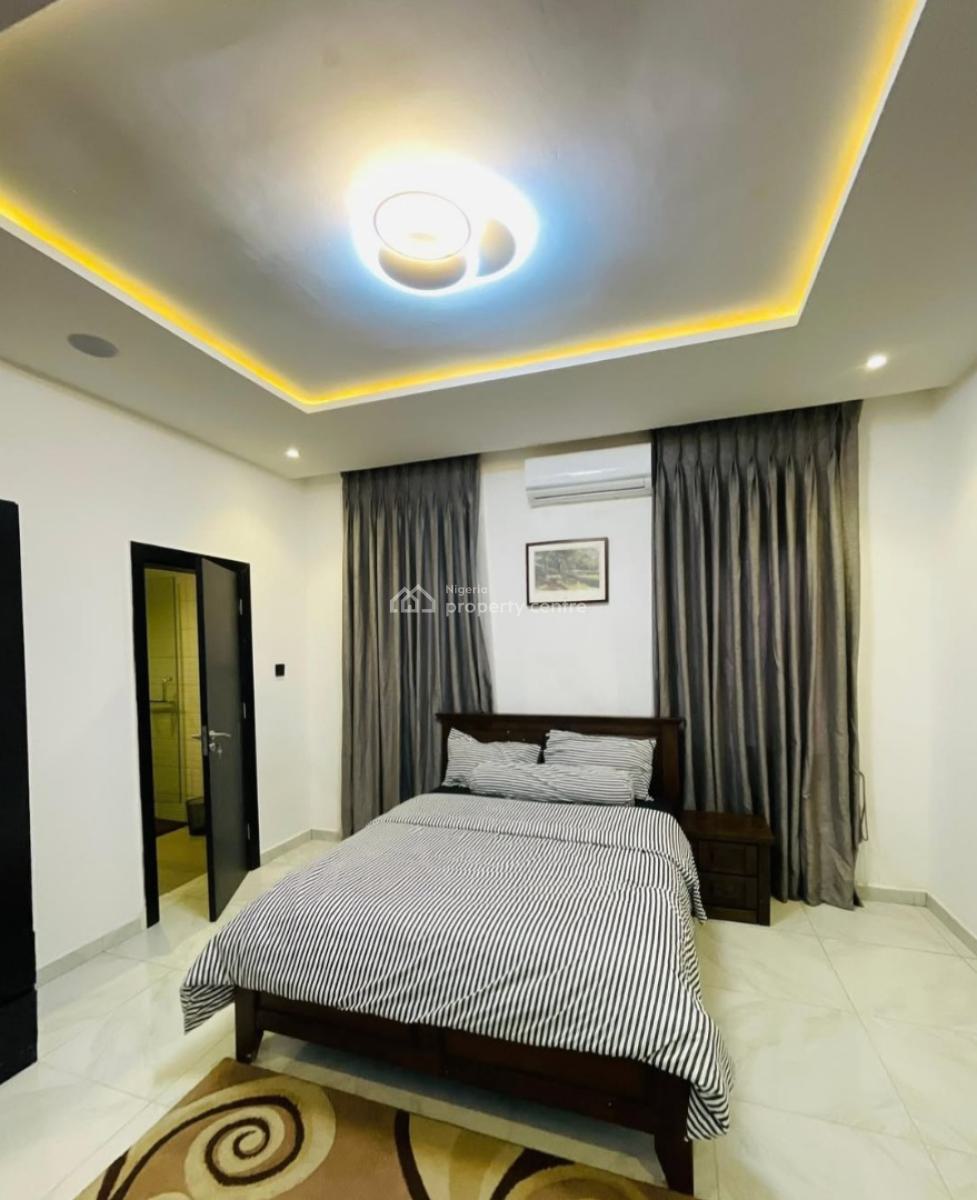 Furnished and Serviced 24/7 Power Supply 2 Bedroom En-suite Flat with, Lekki Phase 1, Lekki, Lagos, Flat / Apartment for Rent
