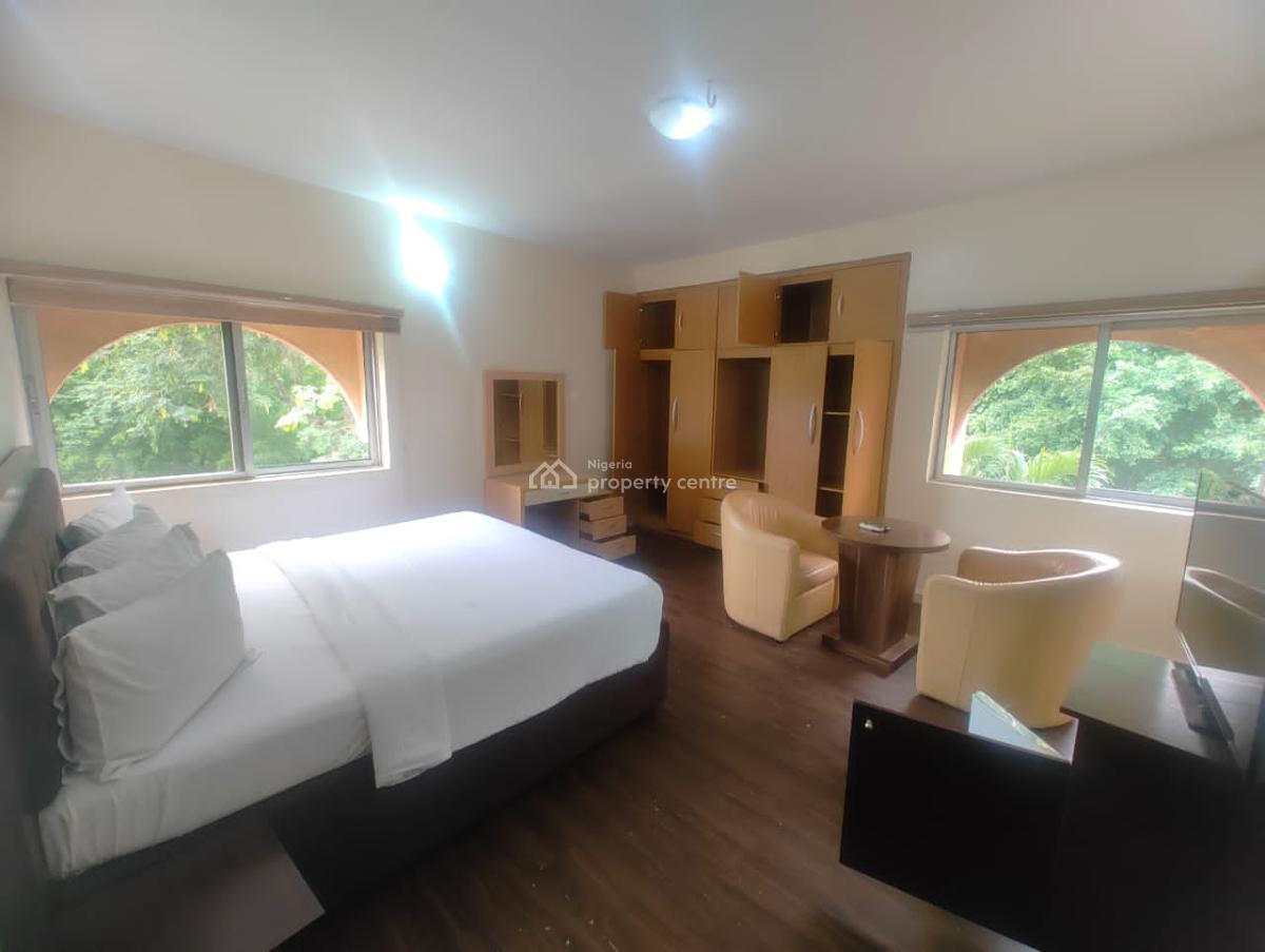 a Good Spacious Serviced & Furnished 2 Bedroom Flat, Wuse 2, Abuja, Flat / Apartment Short Let