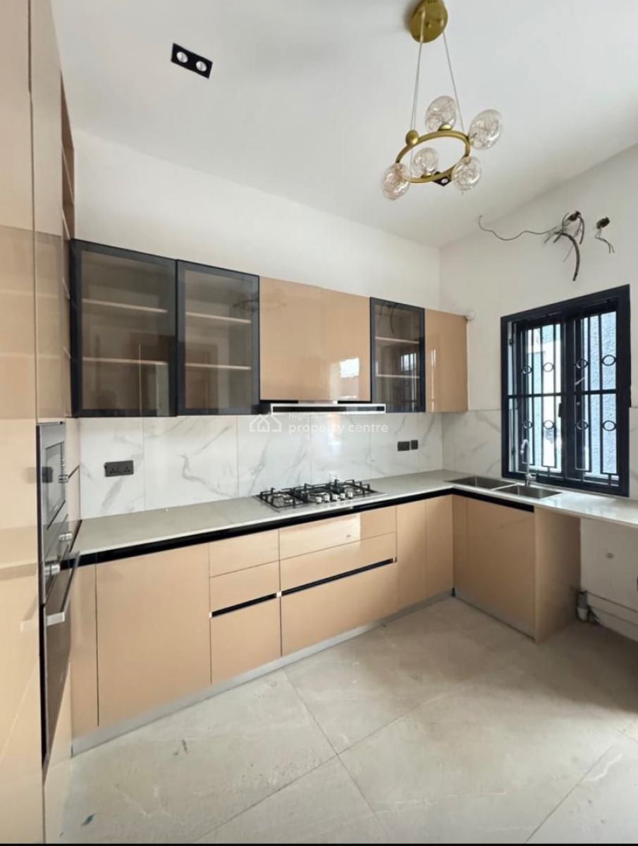 Luxury 4 Bedroom  Spacious Duplex with a Bq, Gra Phase 2, Magodo, Lagos, Terraced Duplex for Sale