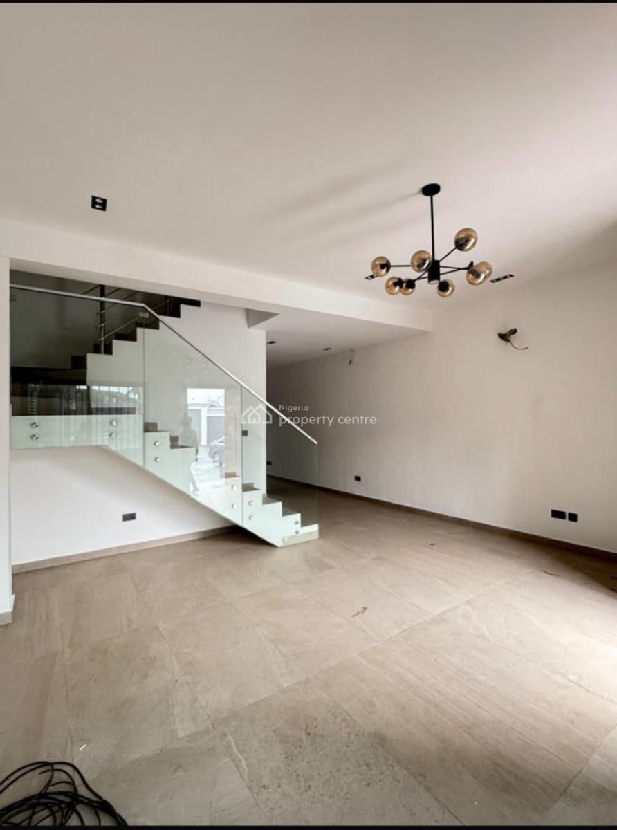 Luxury 4 Bedroom  Spacious Duplex with a Bq, Gra Phase 2, Magodo, Lagos, Terraced Duplex for Sale