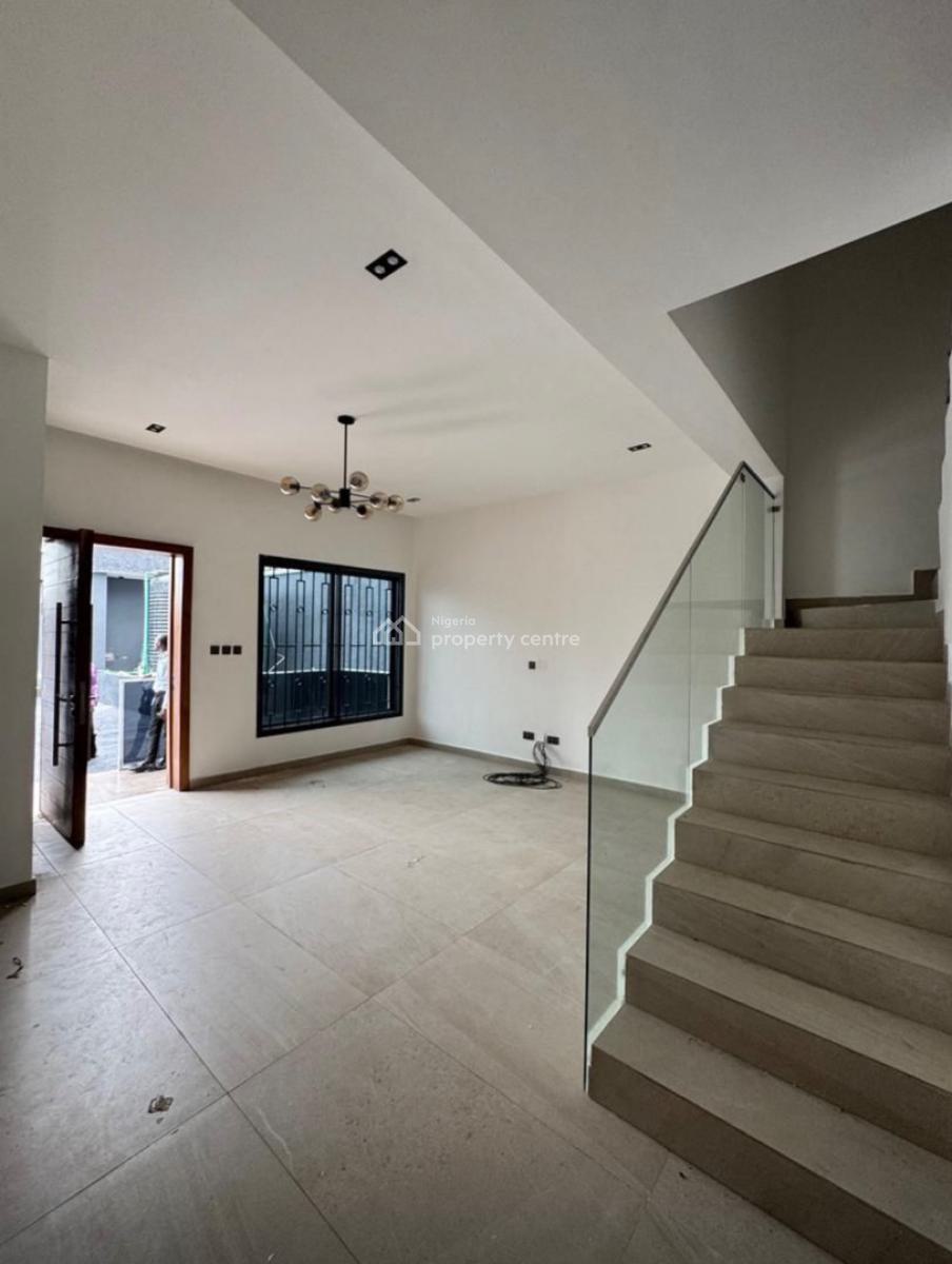 Luxury 4 Bedroom  Spacious Duplex with a Bq, Gra Phase 2, Magodo, Lagos, Terraced Duplex for Sale