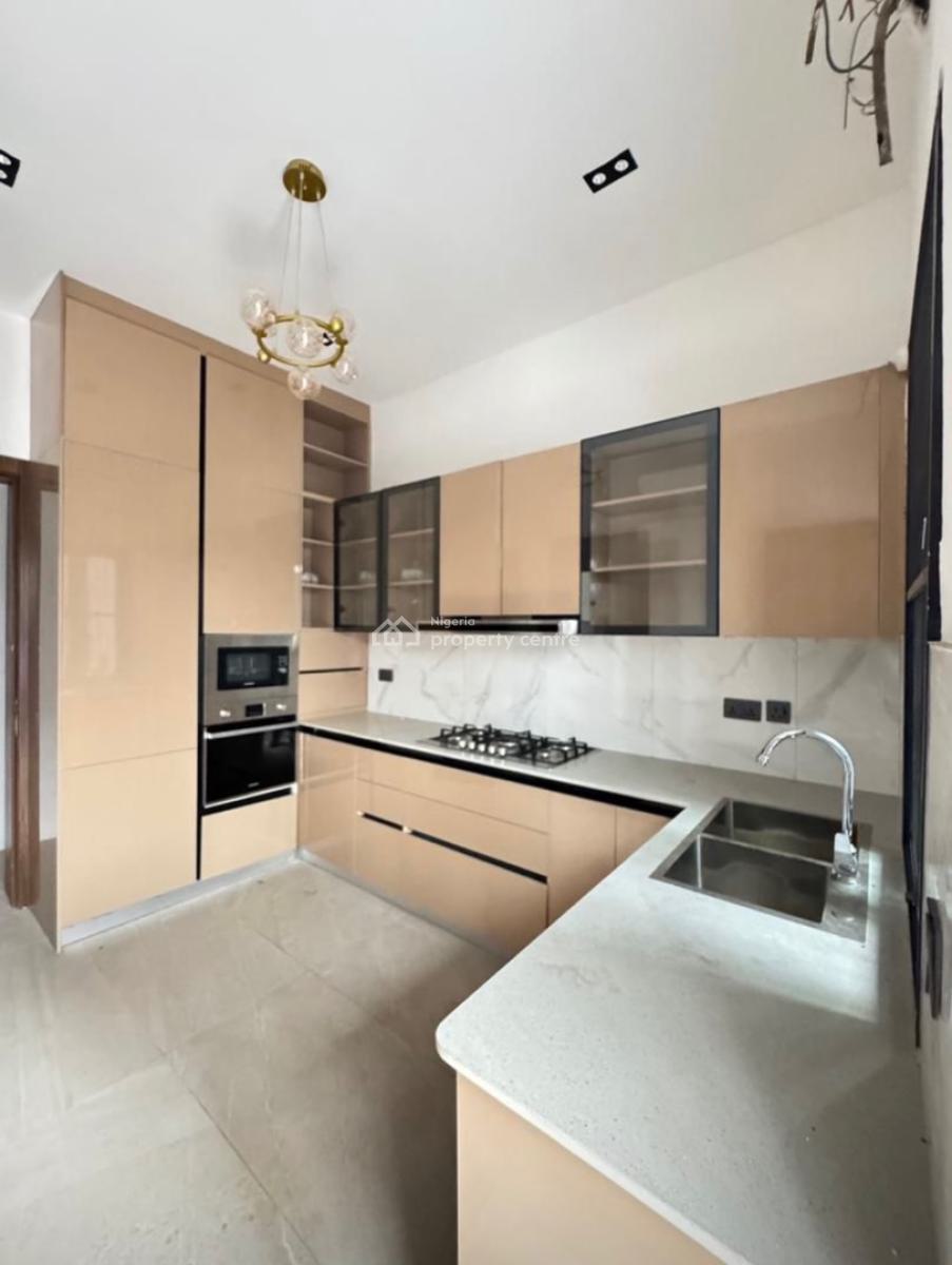 Luxury 4 Bedroom  Spacious Duplex with a Bq, Gra Phase 2, Magodo, Lagos, Terraced Duplex for Sale