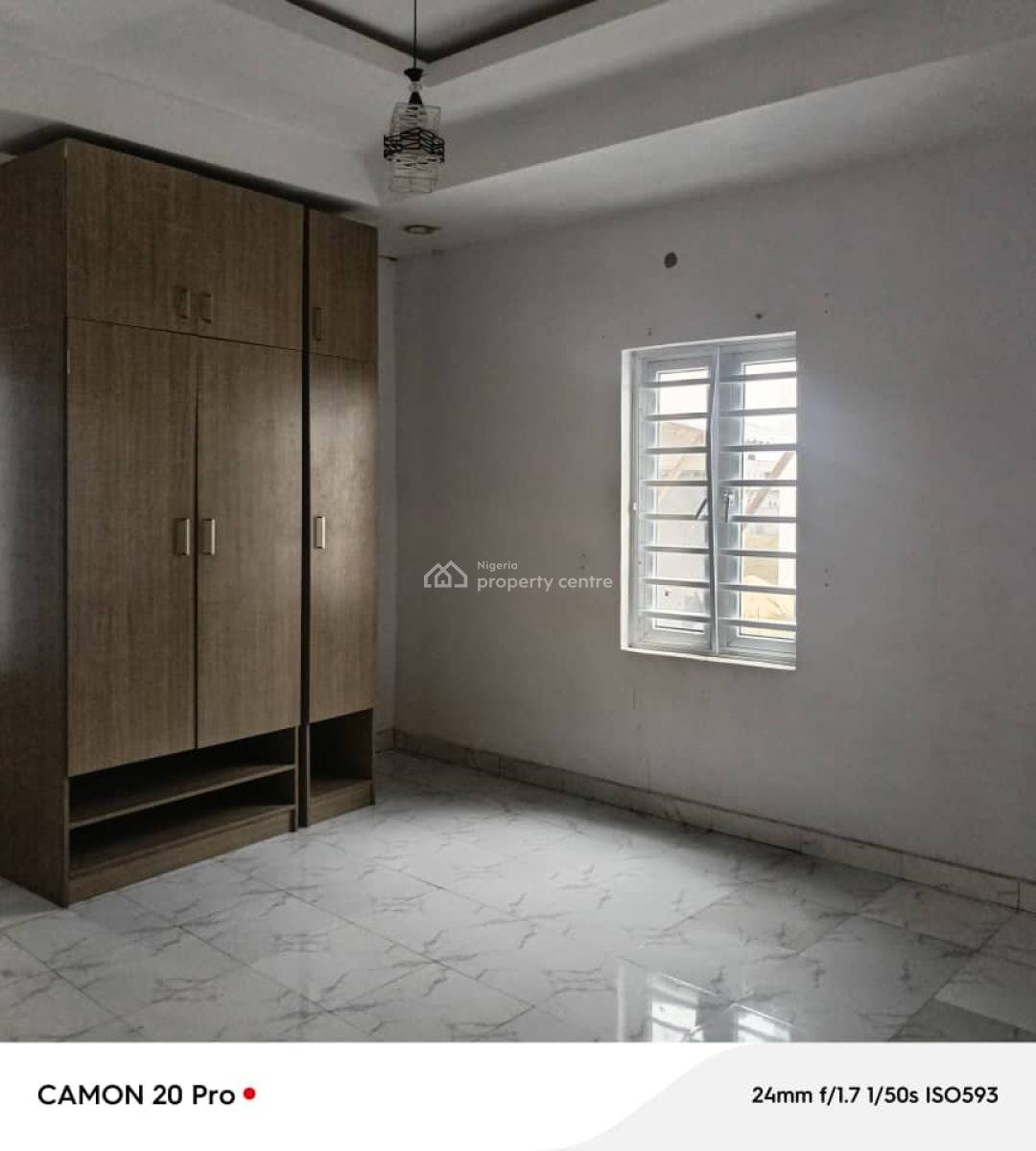 2 Bedroom Flat (upstairs), Ogidan, Sangotedo, Ajah, Lagos, Flat / Apartment for Rent