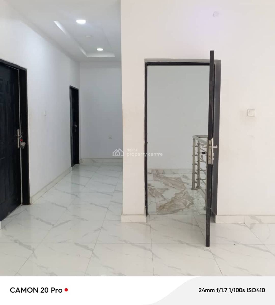2 Bedroom Flat (upstairs), Ogidan, Sangotedo, Ajah, Lagos, Flat / Apartment for Rent