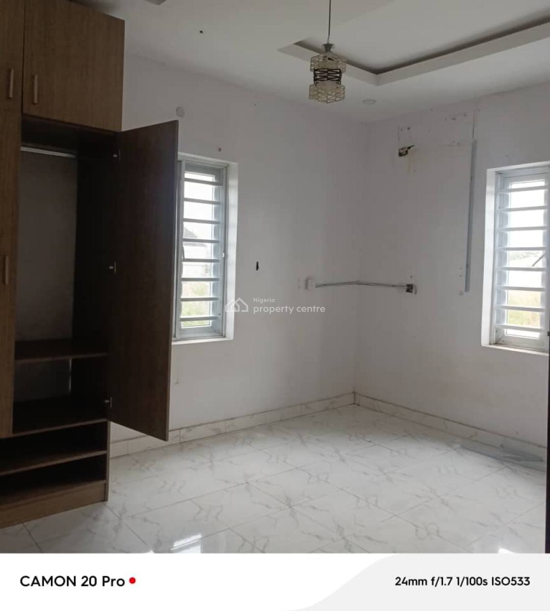 2 Bedroom Flat (upstairs), Ogidan, Sangotedo, Ajah, Lagos, Flat / Apartment for Rent