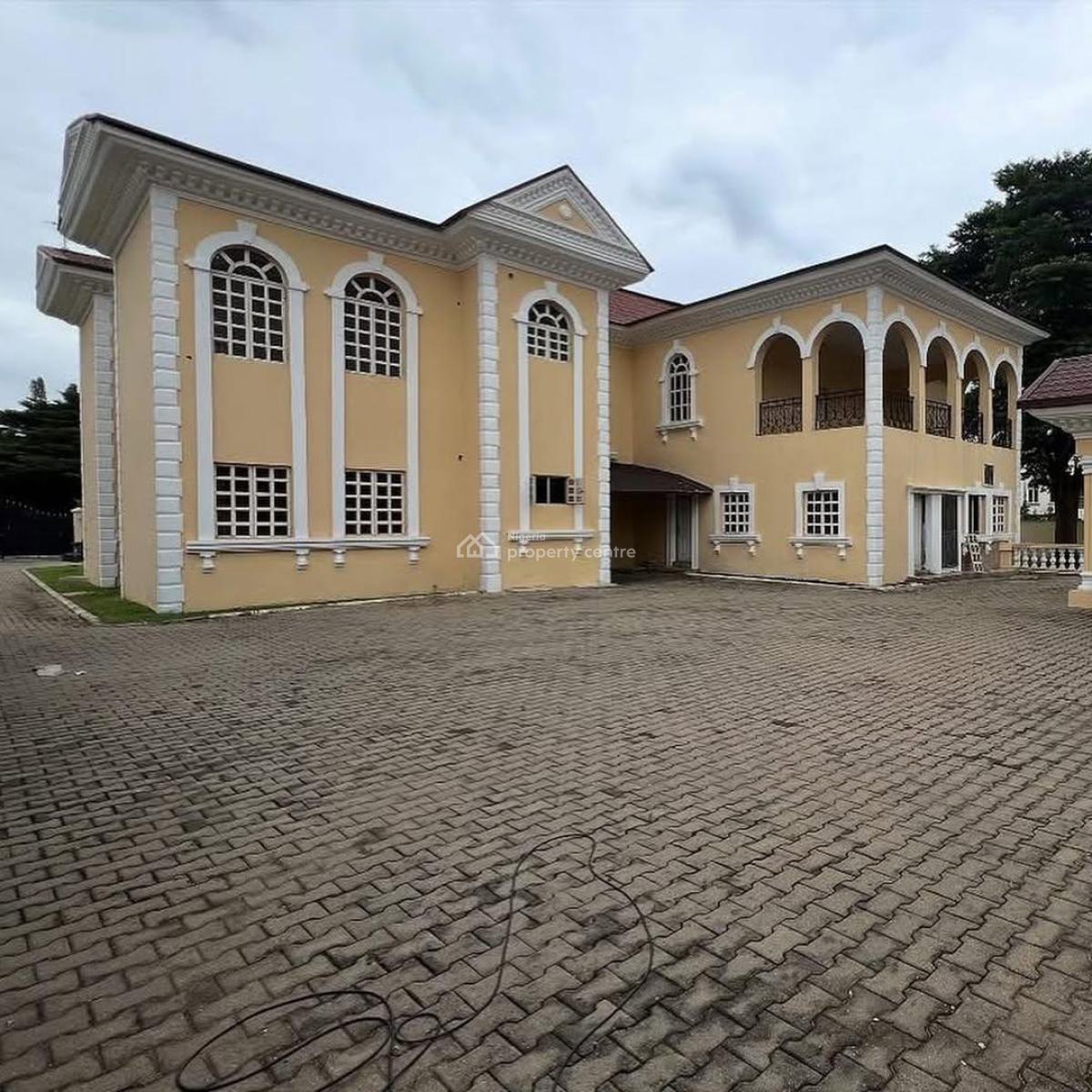 Nicely Built 7 Bedrooms Serviced Mansion+2rms Bq+2rms  Guest Chalet+po, By Jabi Lake, Jabi, Abuja, Detached Duplex for Sale