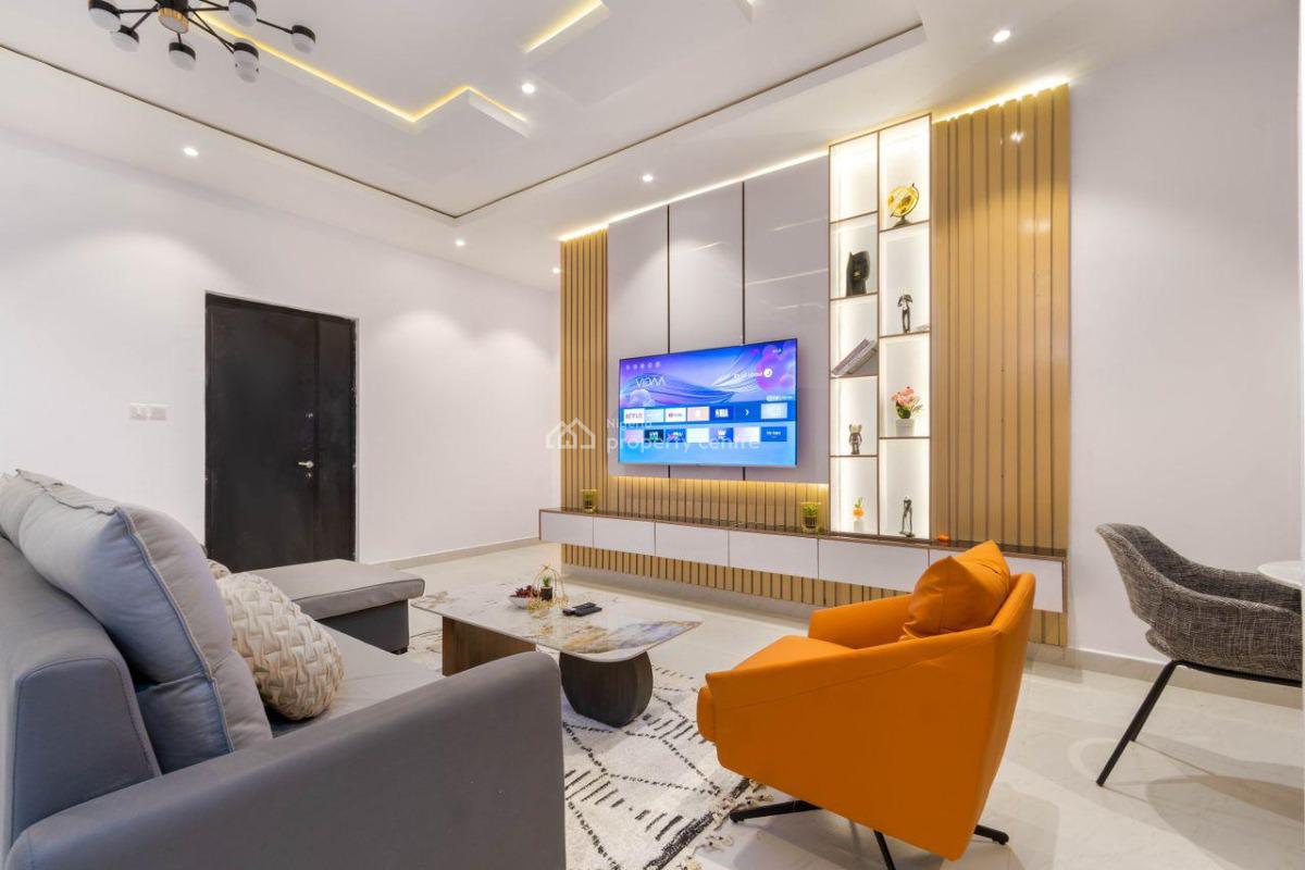 Luxury One (1) Bedroom Apartment with Snooker, Rooftop Pool and Gym, Tokunbo Omosire, Admiralty Way, Lekki Phase 1, Lekki, Lagos, Mini Flat (room and Parlour) Short Let