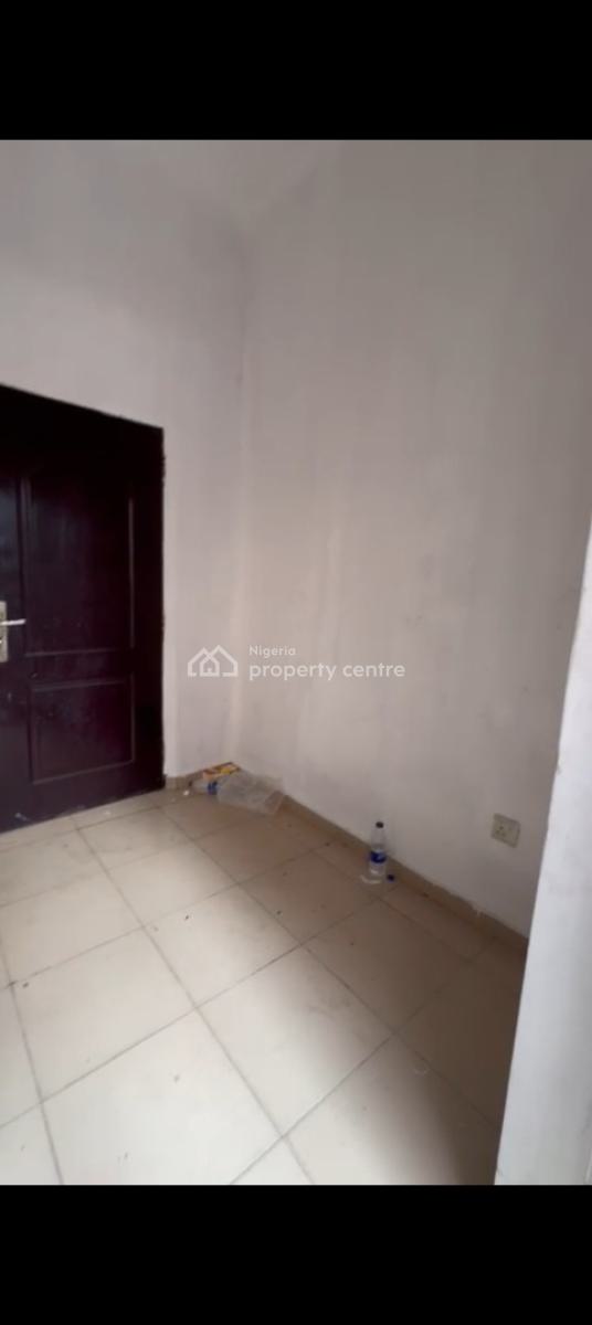 Sharp Boys Quarters, Osapa, Lekki, Lagos, Flat / Apartment for Rent