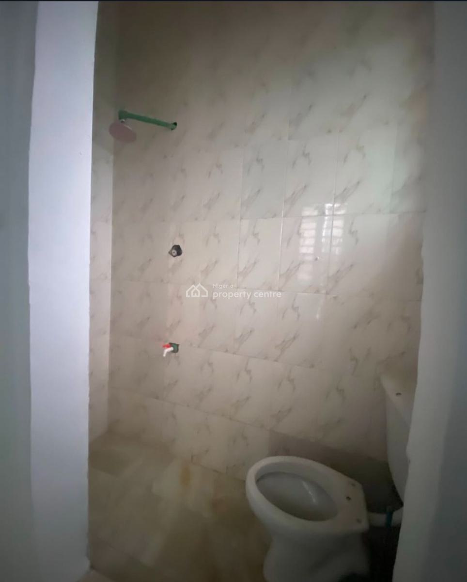 Sharp Boys Quarters, Osapa, Lekki, Lagos, Flat / Apartment for Rent