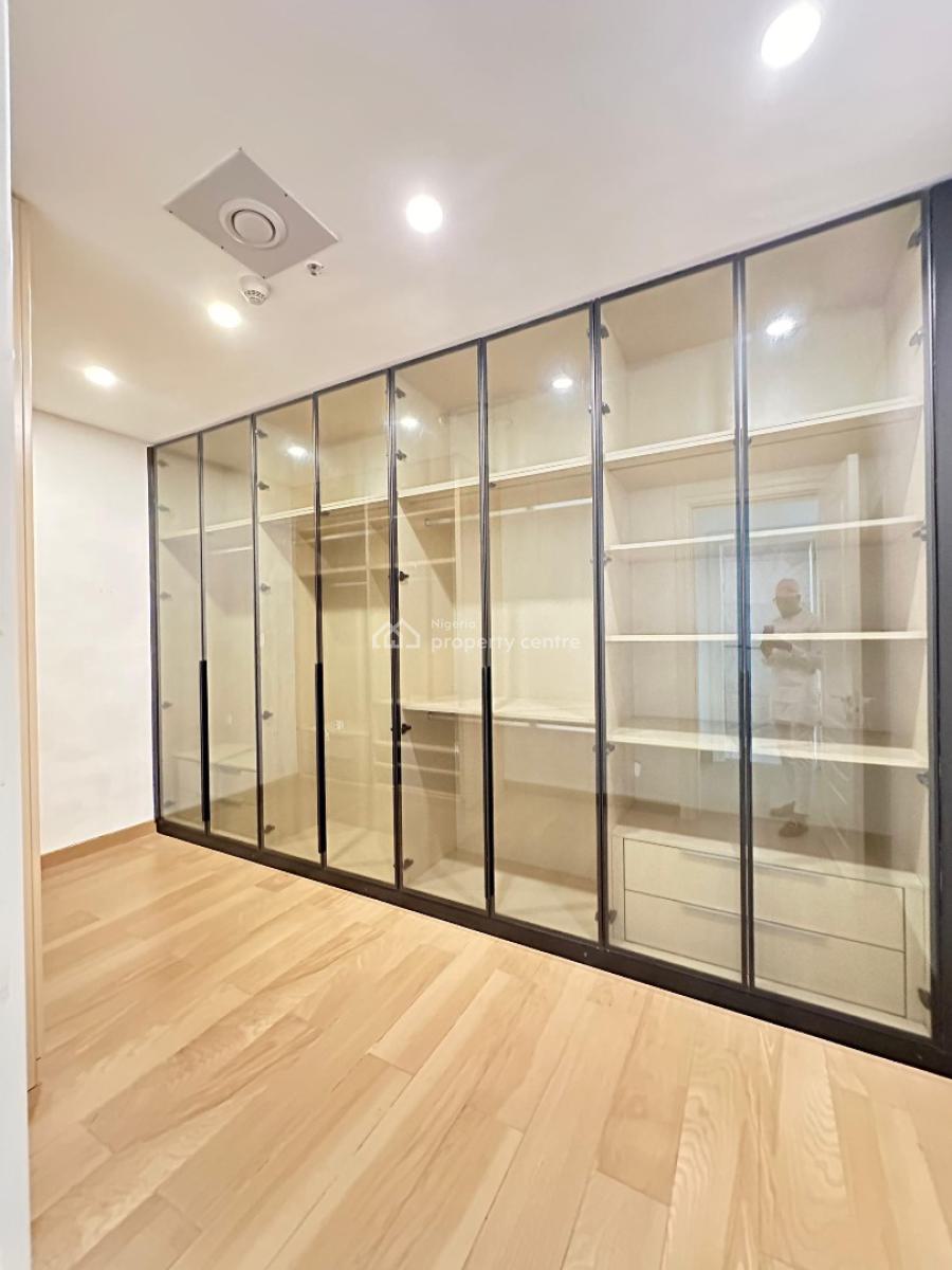 Standard 4 Bedroom Apartment with Bq, Communal Pool, Old Ikoyi, Ikoyi, Lagos, Block of Flats for Sale