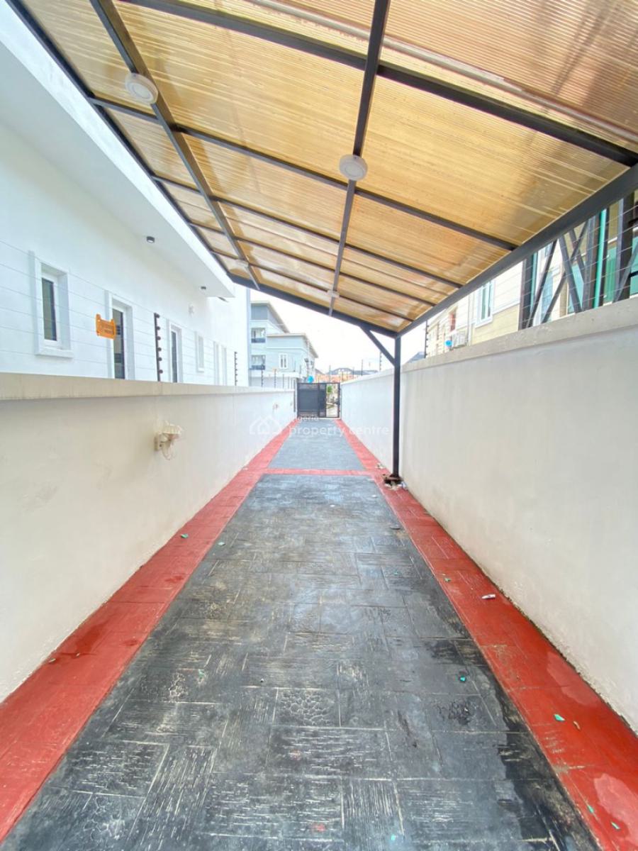 Stunning 4 Bedroom Semidetached Duplex with Bq, Lekki County, Ikota, Lekki, Lagos, Semi-detached Duplex for Rent
