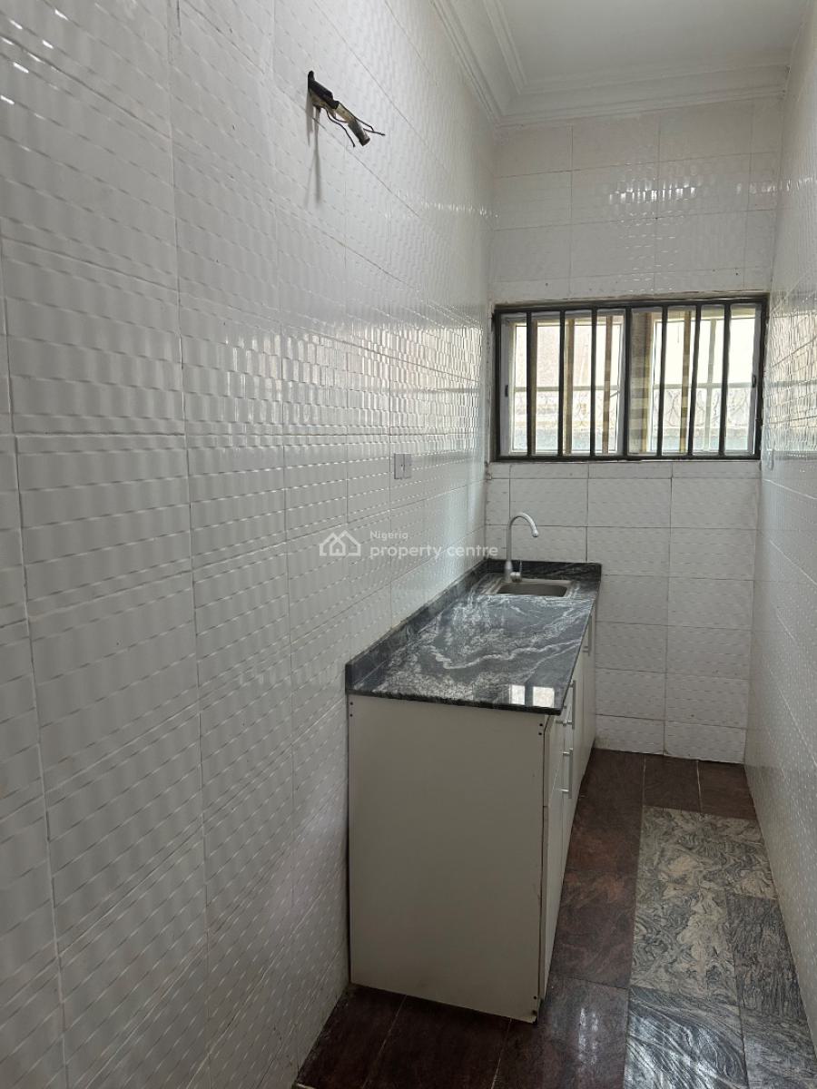 Spacious 2 Bedroom Apartment, Idado Estate, Close to The Expressway, Idado, Lekki, Lagos, Flat / Apartment for Rent