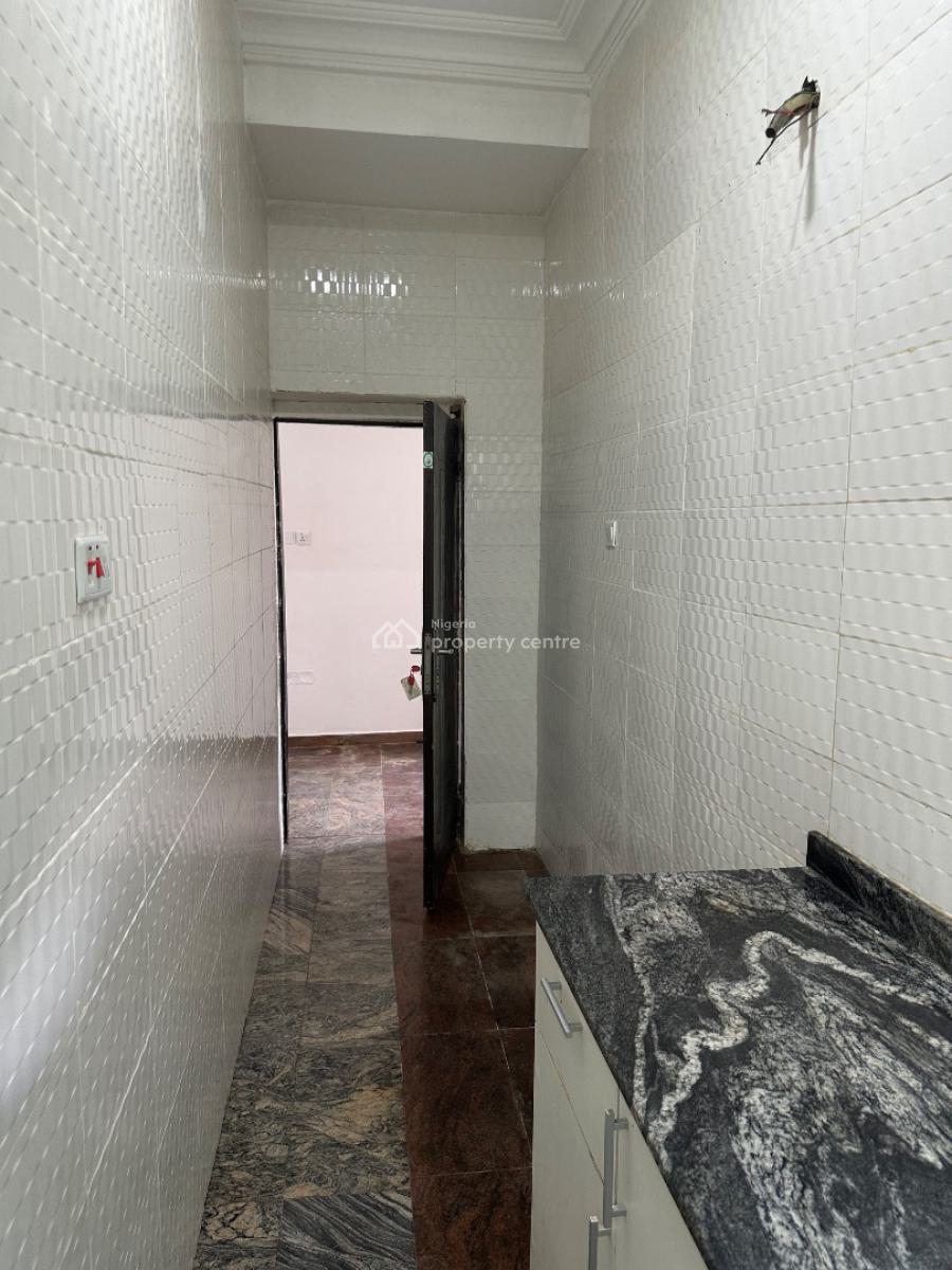 Spacious 2 Bedroom Apartment, Idado Estate, Close to The Expressway, Idado, Lekki, Lagos, Flat / Apartment for Rent