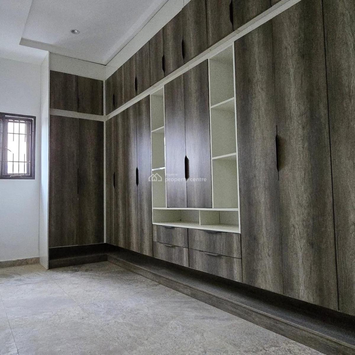 7 Bedroom Fully Detached Duplex with 2 Rooms Bq, Guest Chalet, Pool, Guzape District, Abuja, Detached Duplex for Sale