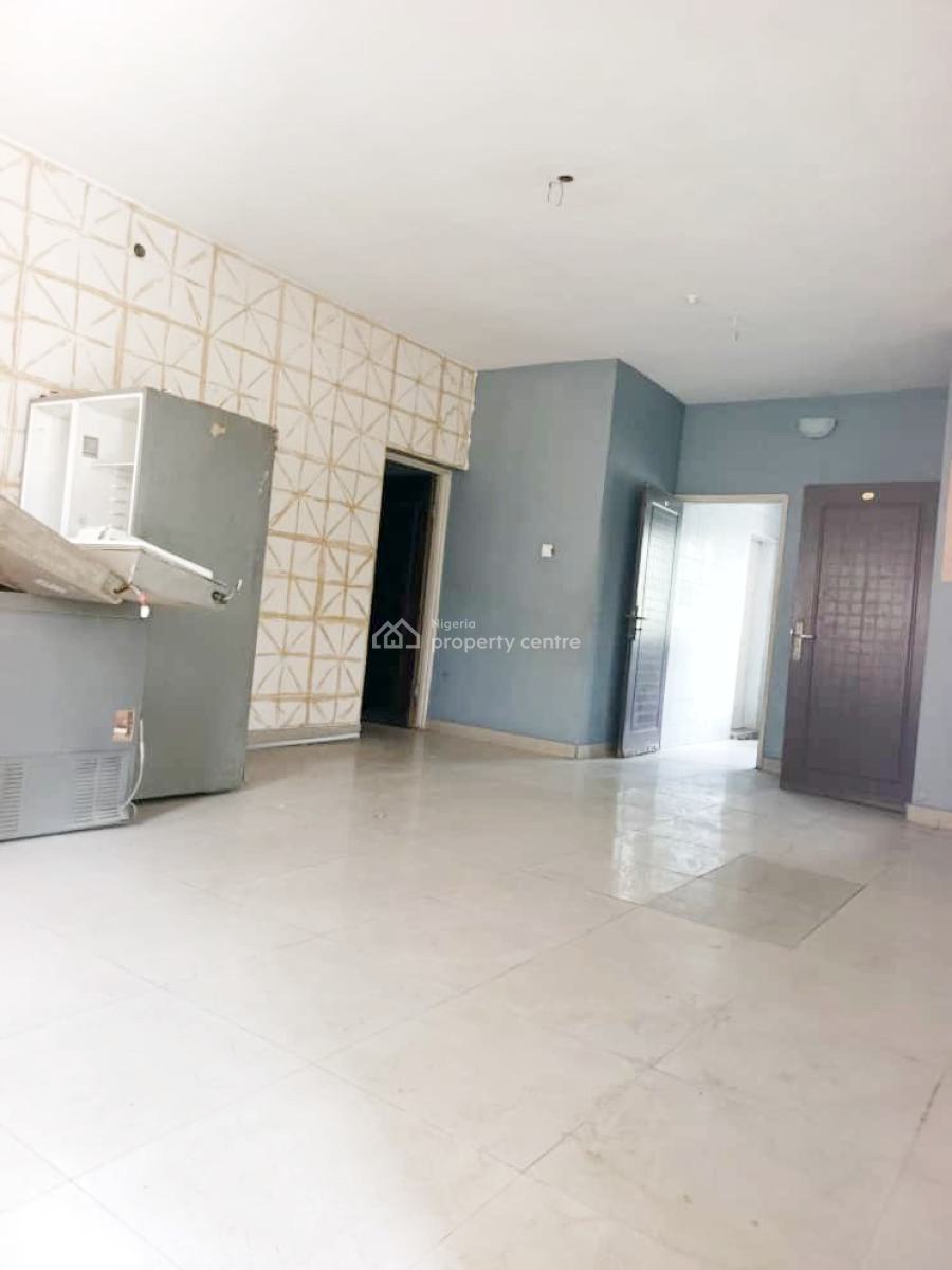 a Well Maintained Spacious 3 Bedroom Flat, Omole Phase 1, Ikeja, Lagos, Flat / Apartment for Rent