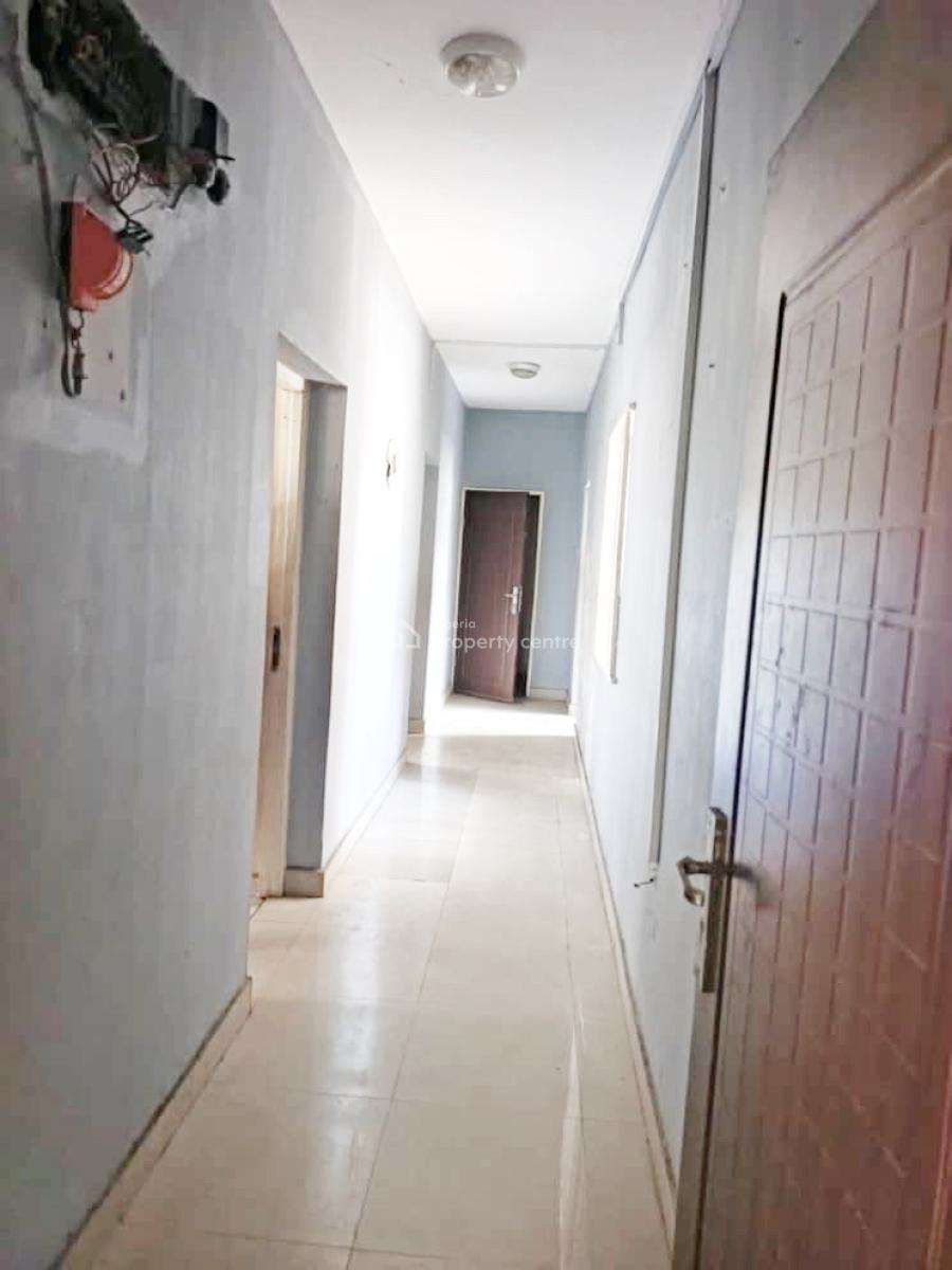 a Well Maintained Spacious 3 Bedroom Flat, Omole Phase 1, Ikeja, Lagos, Flat / Apartment for Rent