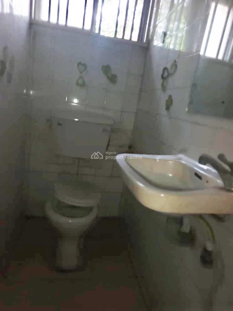 a Well Maintained Spacious 3 Bedroom Flat, Omole Phase 1, Ikeja, Lagos, Flat / Apartment for Rent