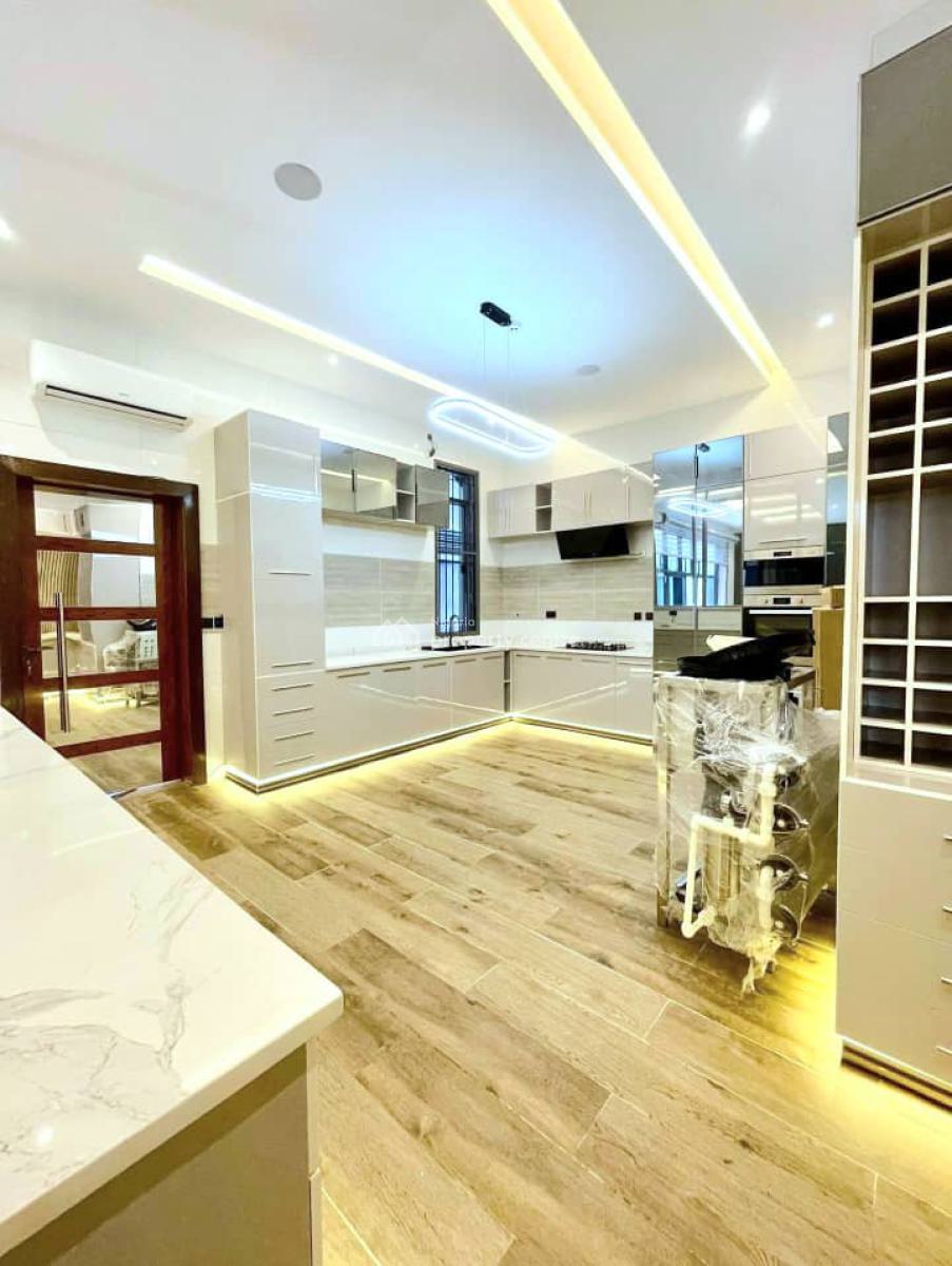 Spacious 5-bedroom Mansion, Old Ikoyi, Ikoyi, Lagos, Terraced Duplex for Sale