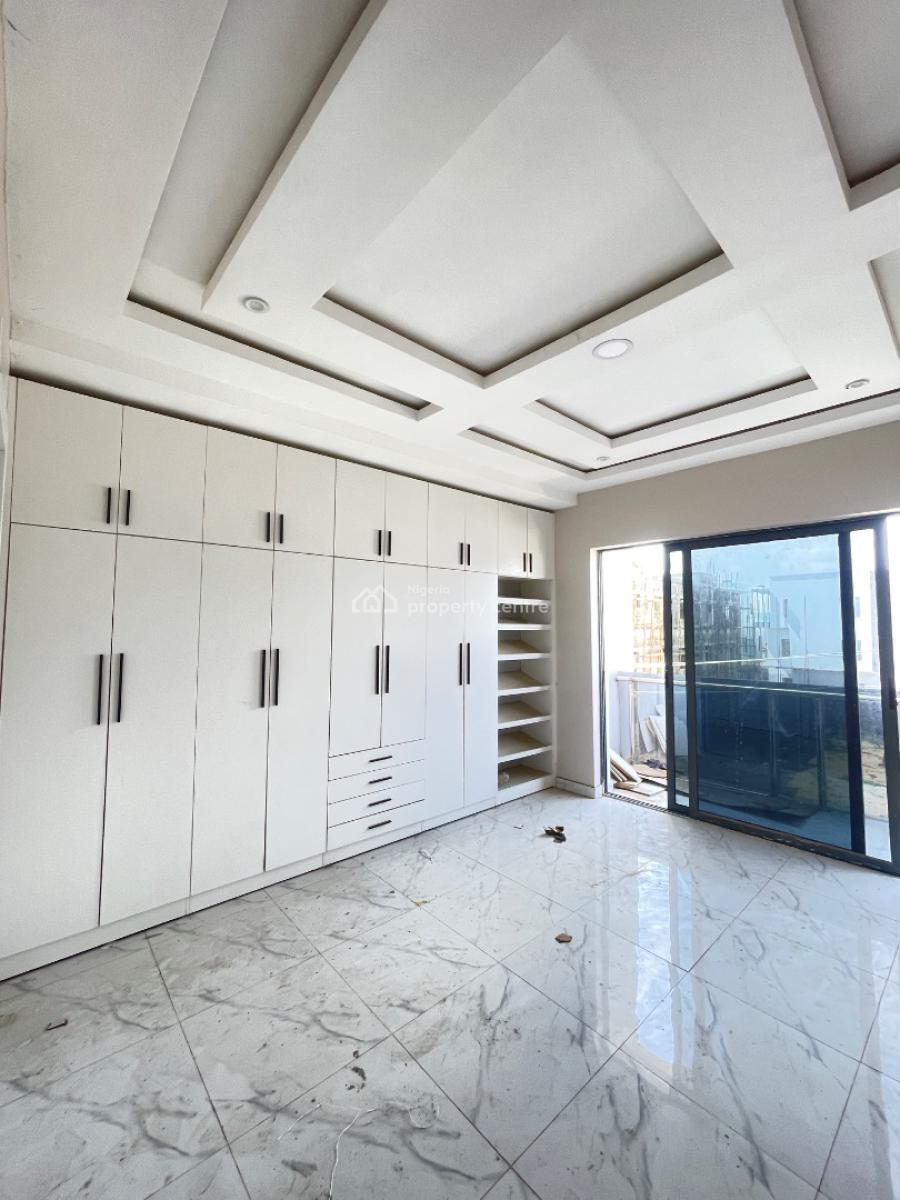 Brand New 2 Bedroom Apartment Available, Lekki Phase 1, Lekki, Lagos, Block of Flats for Sale