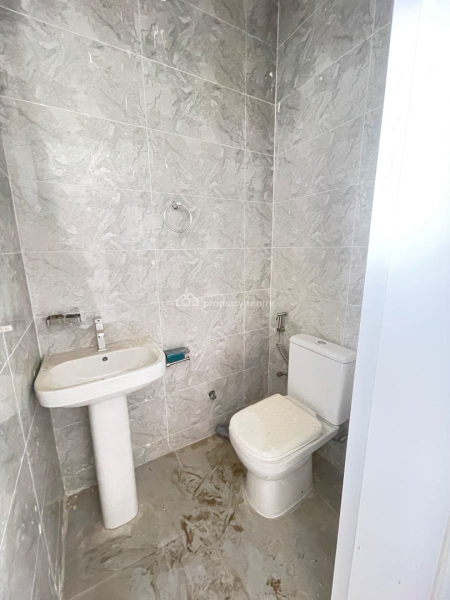 Brand New 2 Bedroom Apartment Available, Lekki Phase 1, Lekki, Lagos, Block of Flats for Sale